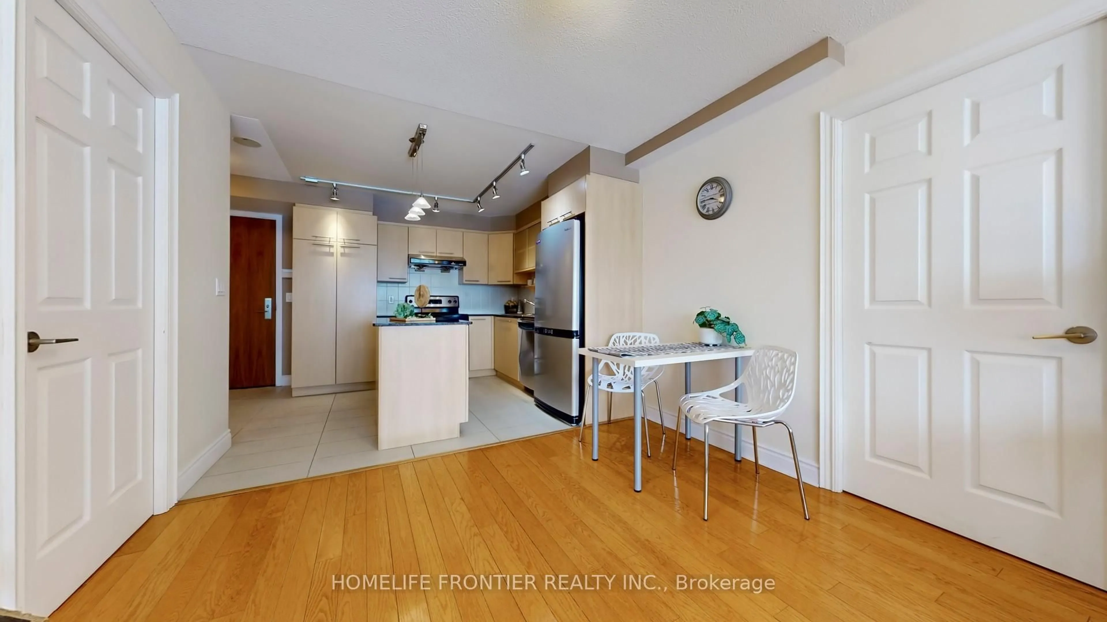 Unknown for 37 Galleria Pkwy #908, Markham Ontario L3T 0A5