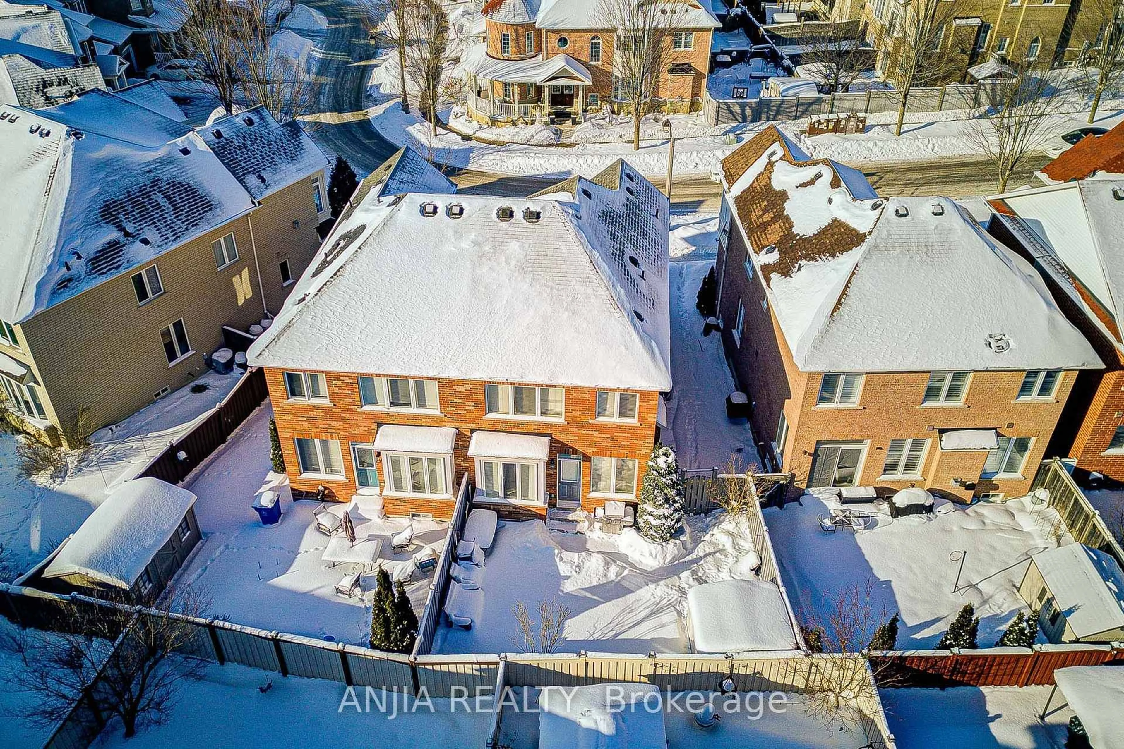 A pic from outside/outdoor area/front of a property/back of a property/a pic from drone, city buildings view from balcony for 203 James Ratcliff Ave, Whitchurch-Stouffville Ontario L4A 0L5