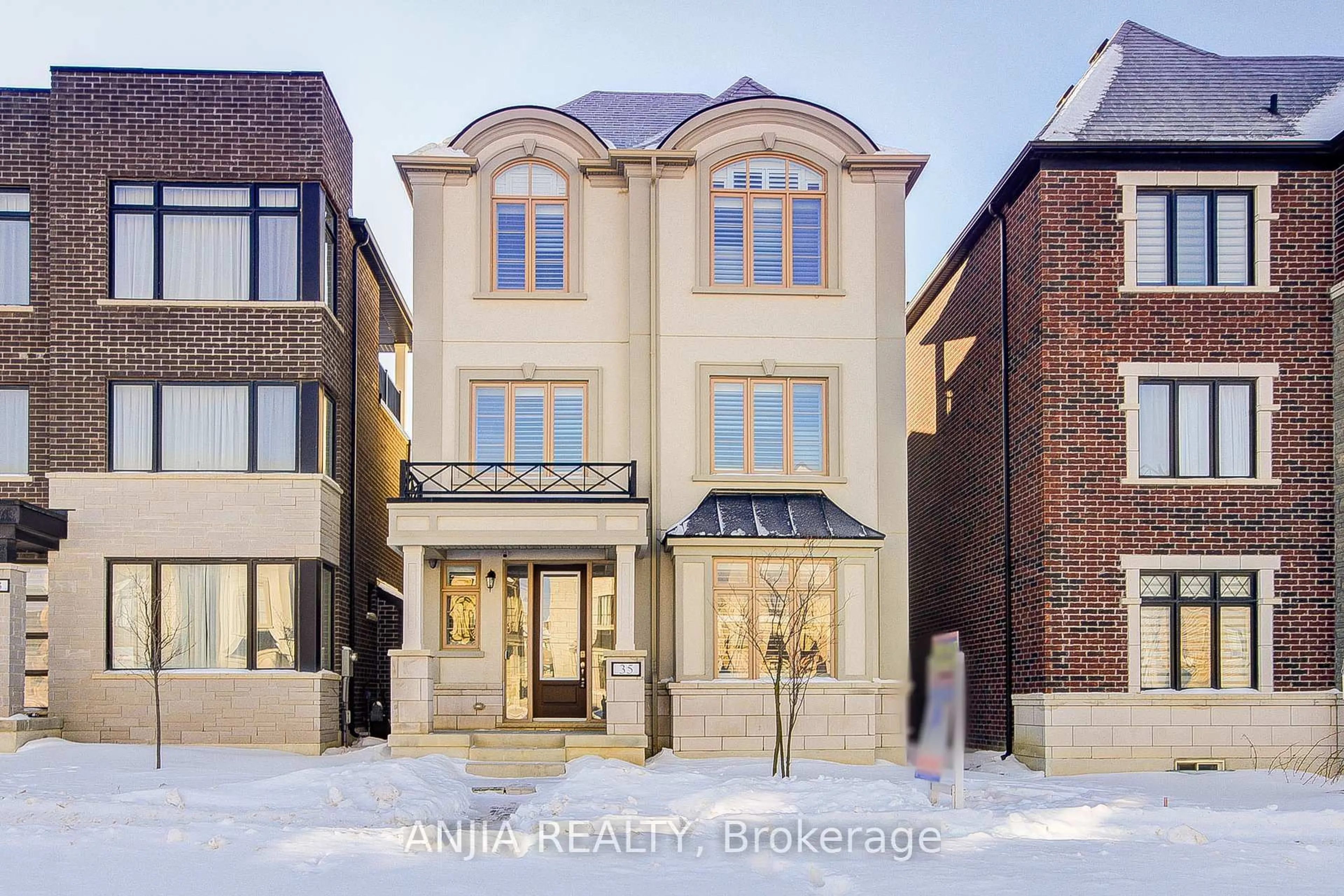 Home with brick exterior material, street for 35 York Downs Blvd, Markham Ontario L6C 3J6