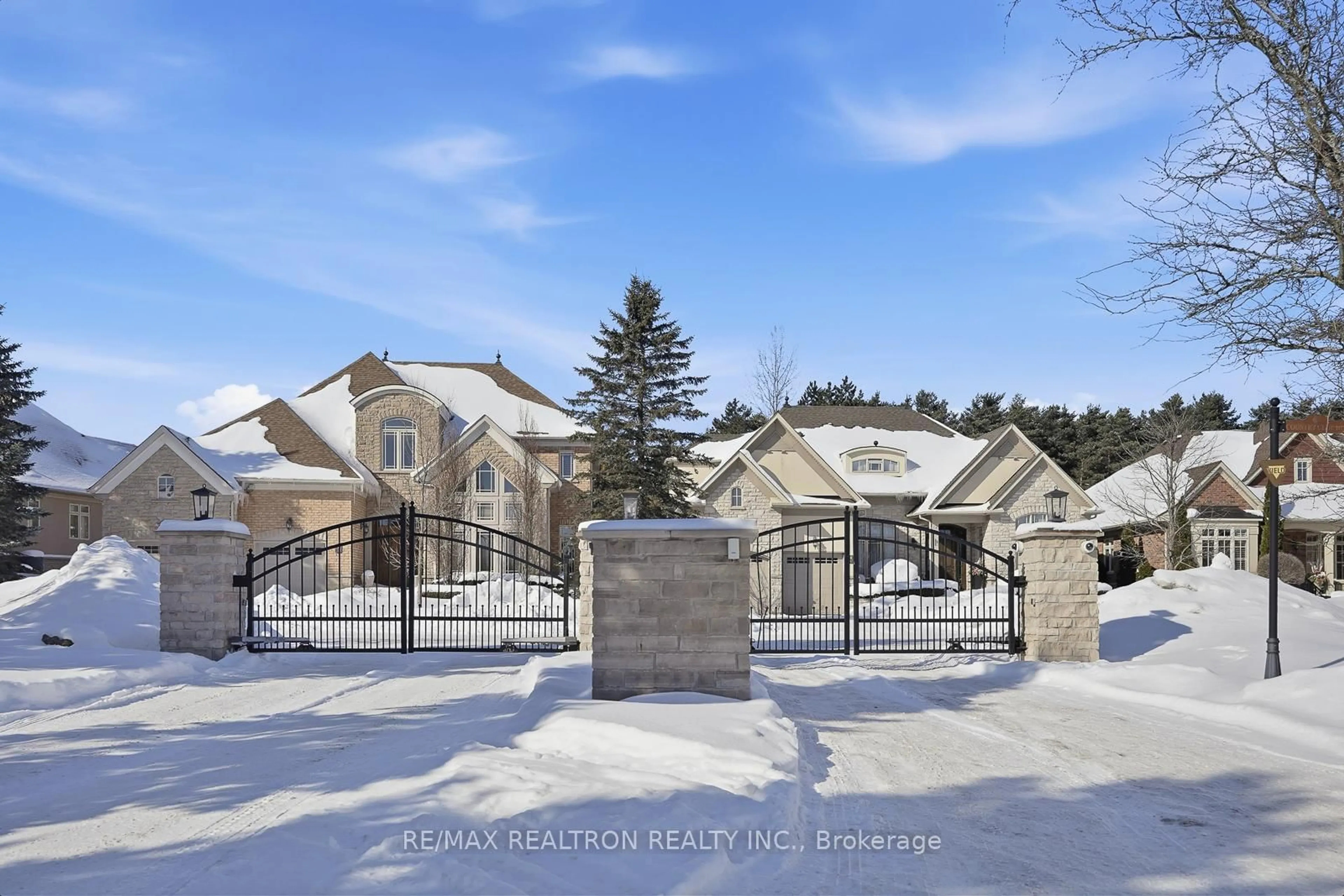 Unknown for 129 Country Club Dr, King Ontario L7B 1M4