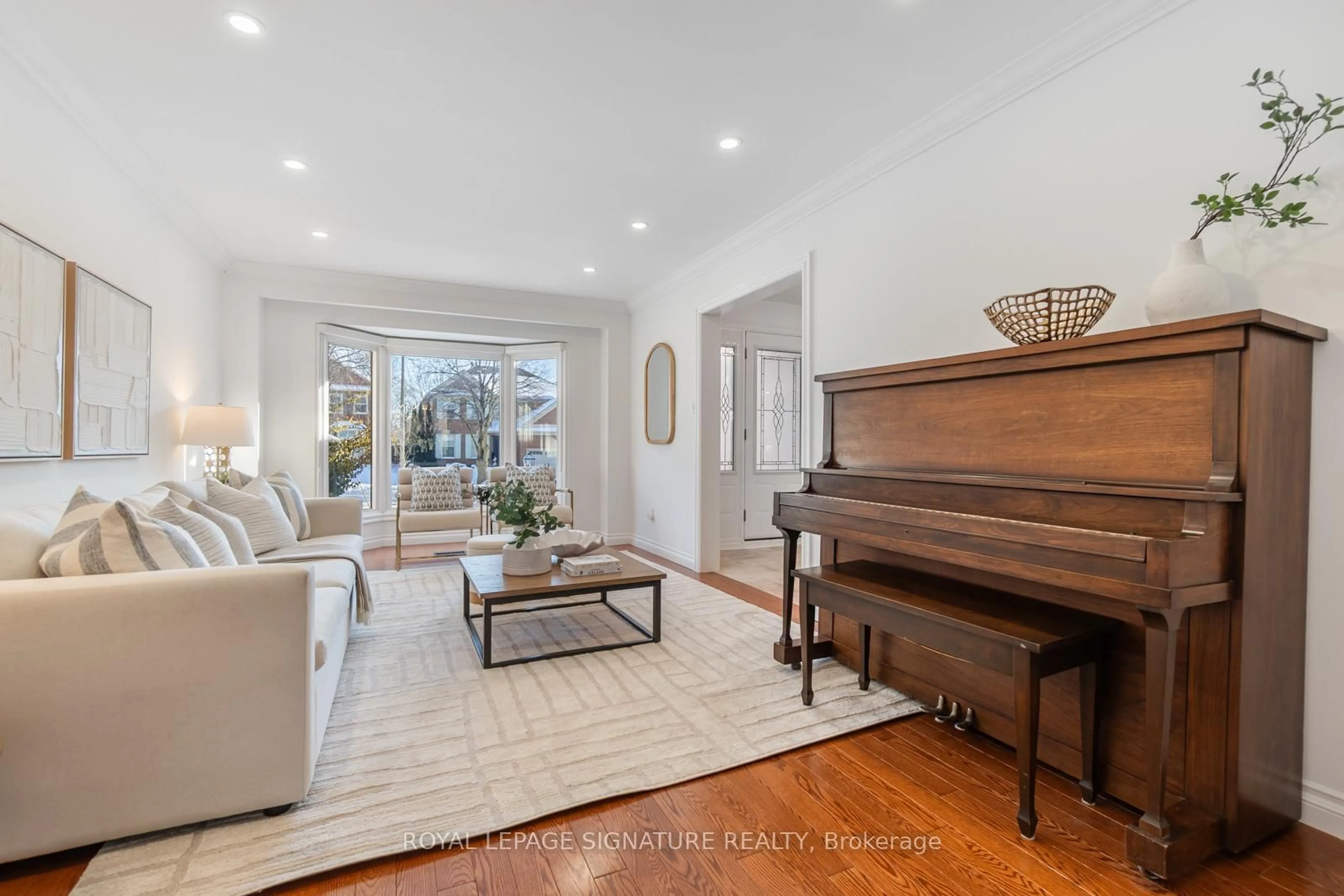 Living room with furniture, unknown for 51 Tilman Circ, Markham Ontario L3P 6G5