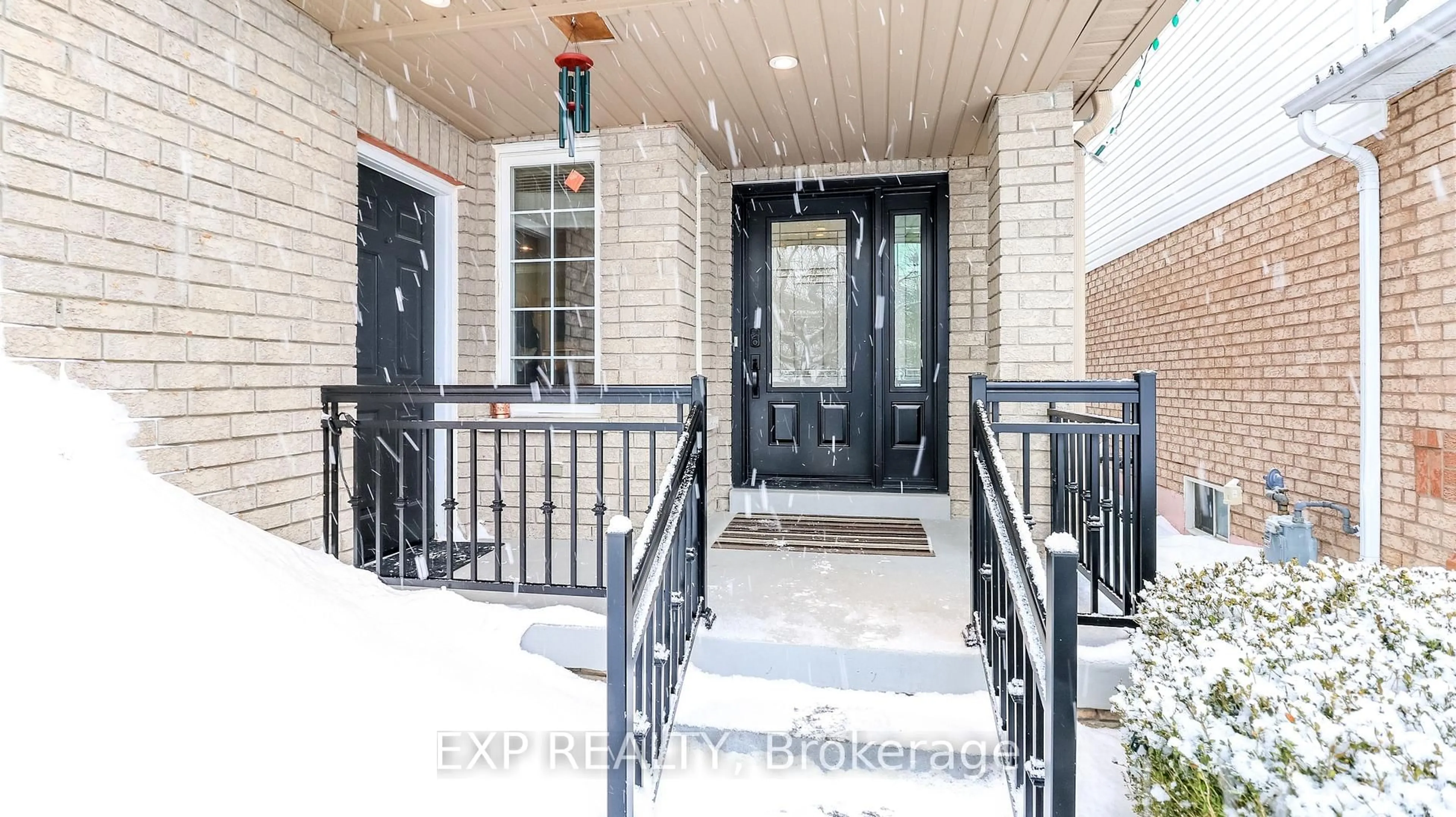 Indoor entryway for 1202 Andrade Lane, Innisfil Ontario L9S 4X6