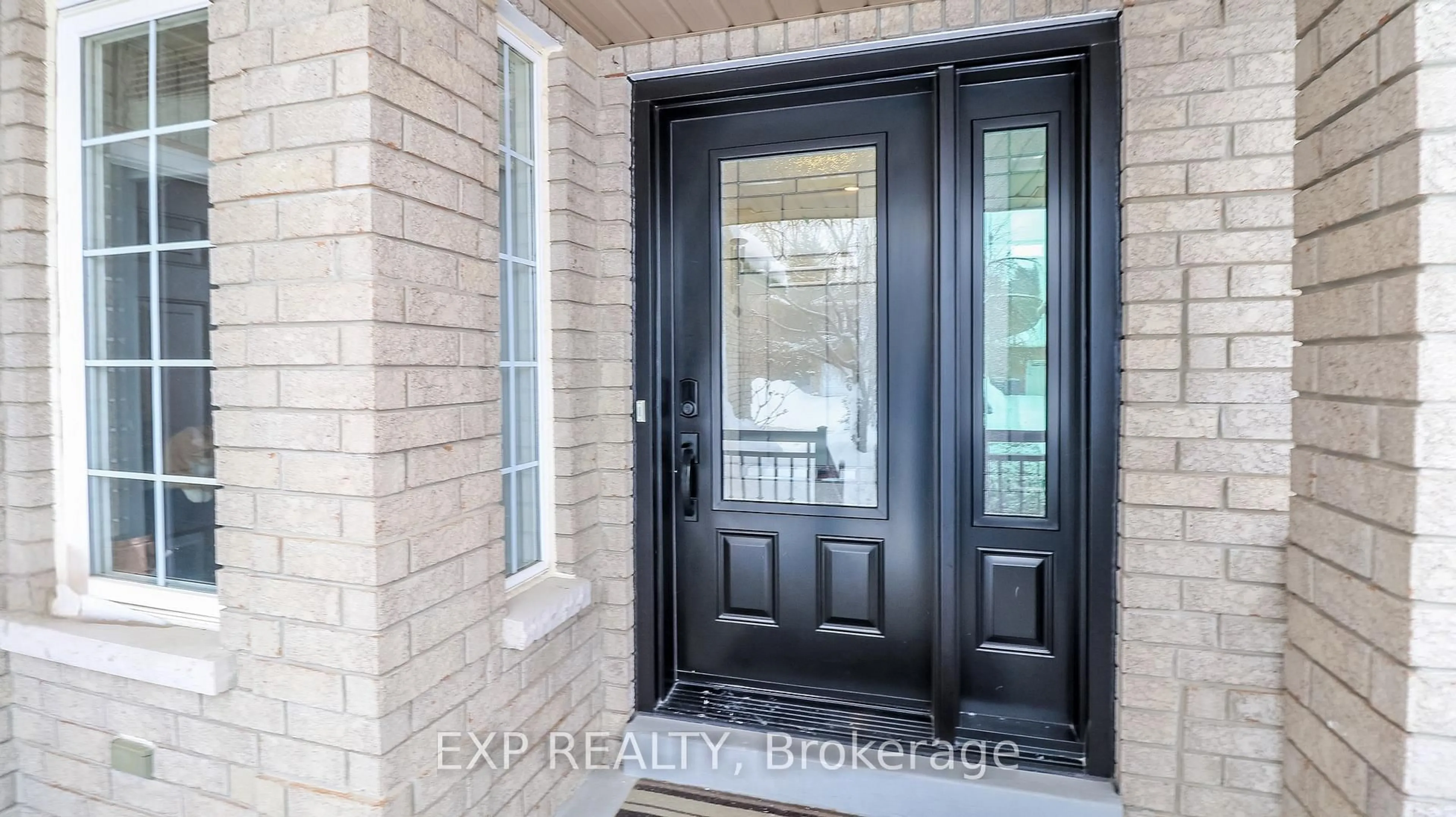 Indoor entryway for 1202 Andrade Lane, Innisfil Ontario L9S 4X6