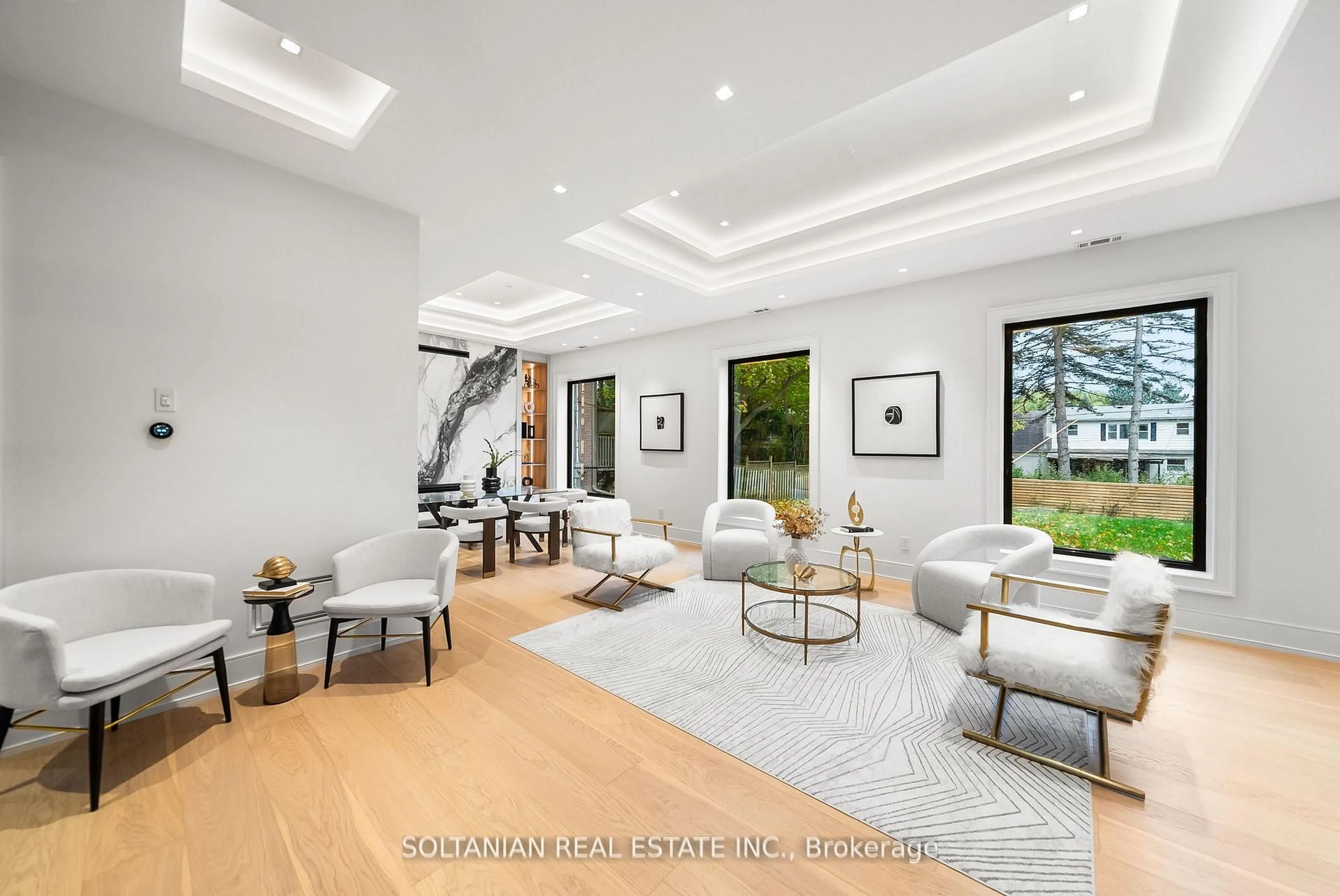 Living room with furniture, unknown for 98 Babcombe Dr, Markham Ontario L3T 1N1