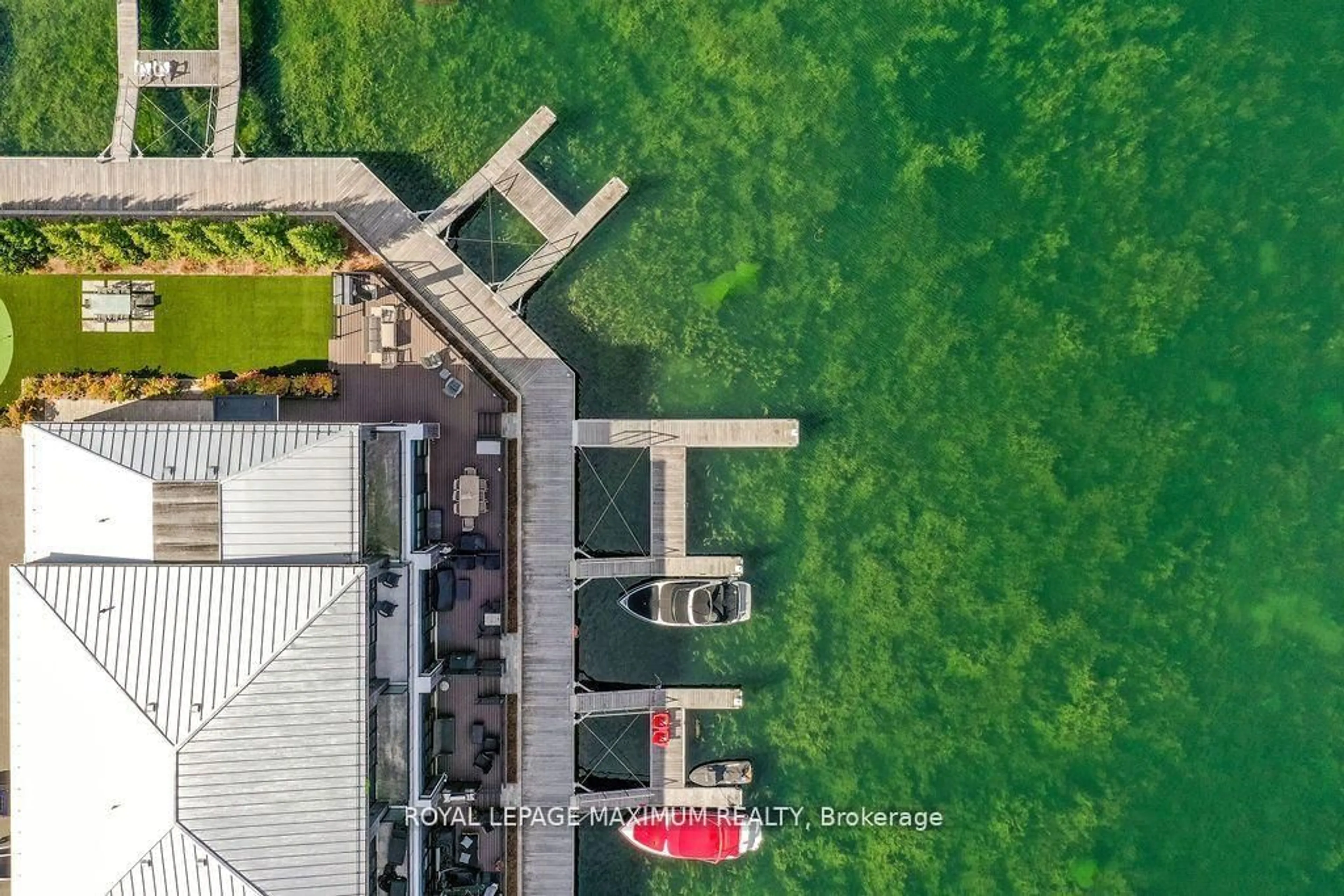 A pic from outside/outdoor area/front of a property/back of a property/a pic from drone, unknown for 3527 Riva Ave, Innisfil Ontario L9S 0L5
