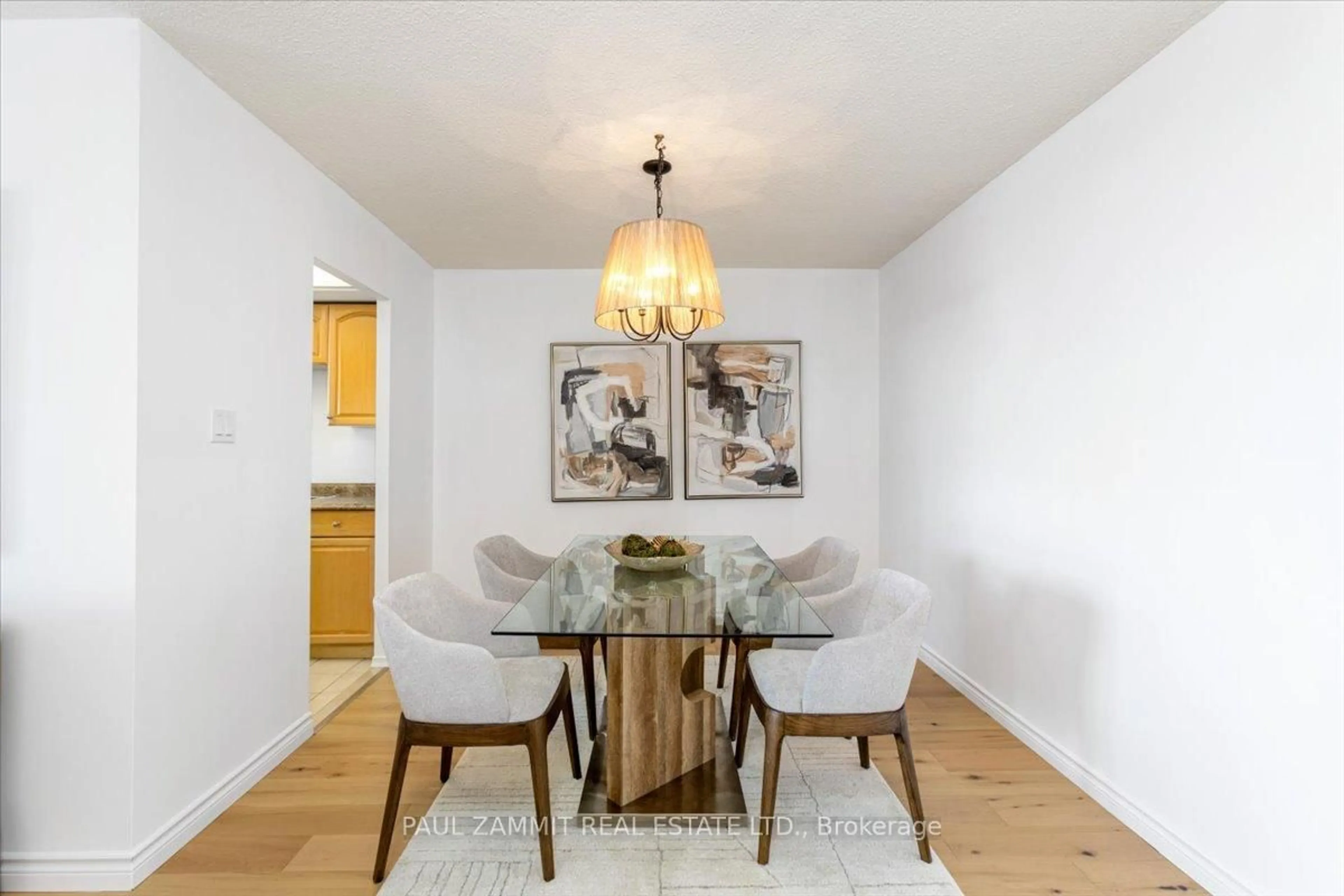 Dining room, wood/laminate floor for 7811 Yonge St #701, Markham Ontario L3T 4S3