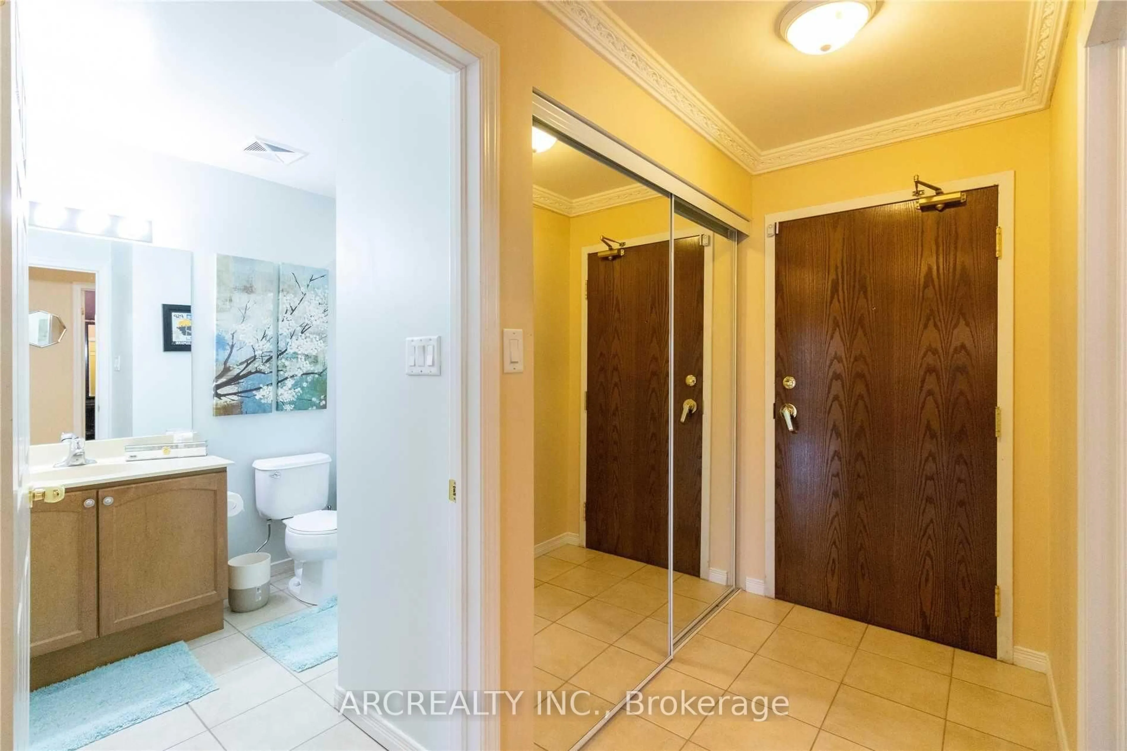 Unknown for 8 Maison Parc Crt #313, Vaughan Ontario L4J 9K5