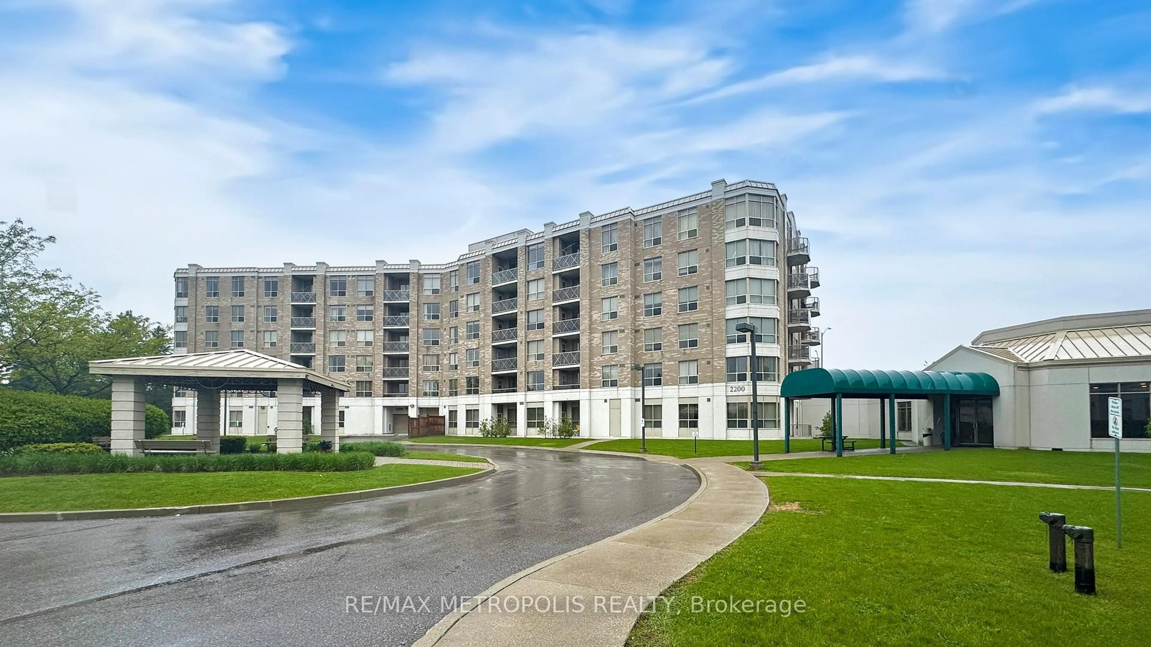 Unknown for 2200 John St #412, Markham Ontario L3T 7S7