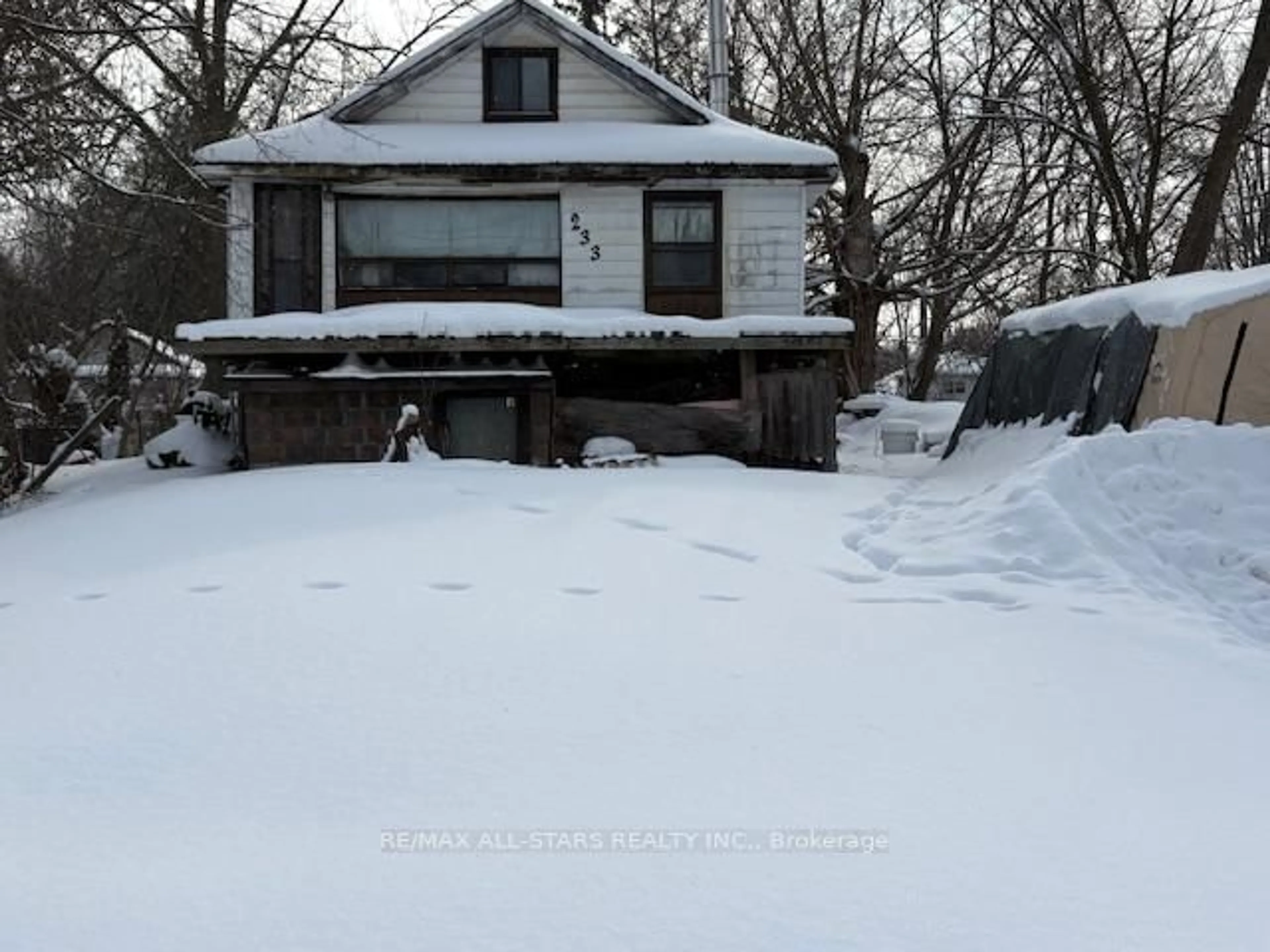 Unknown for 233 Pine Beach Dr, Georgina Ontario L4P 2V7