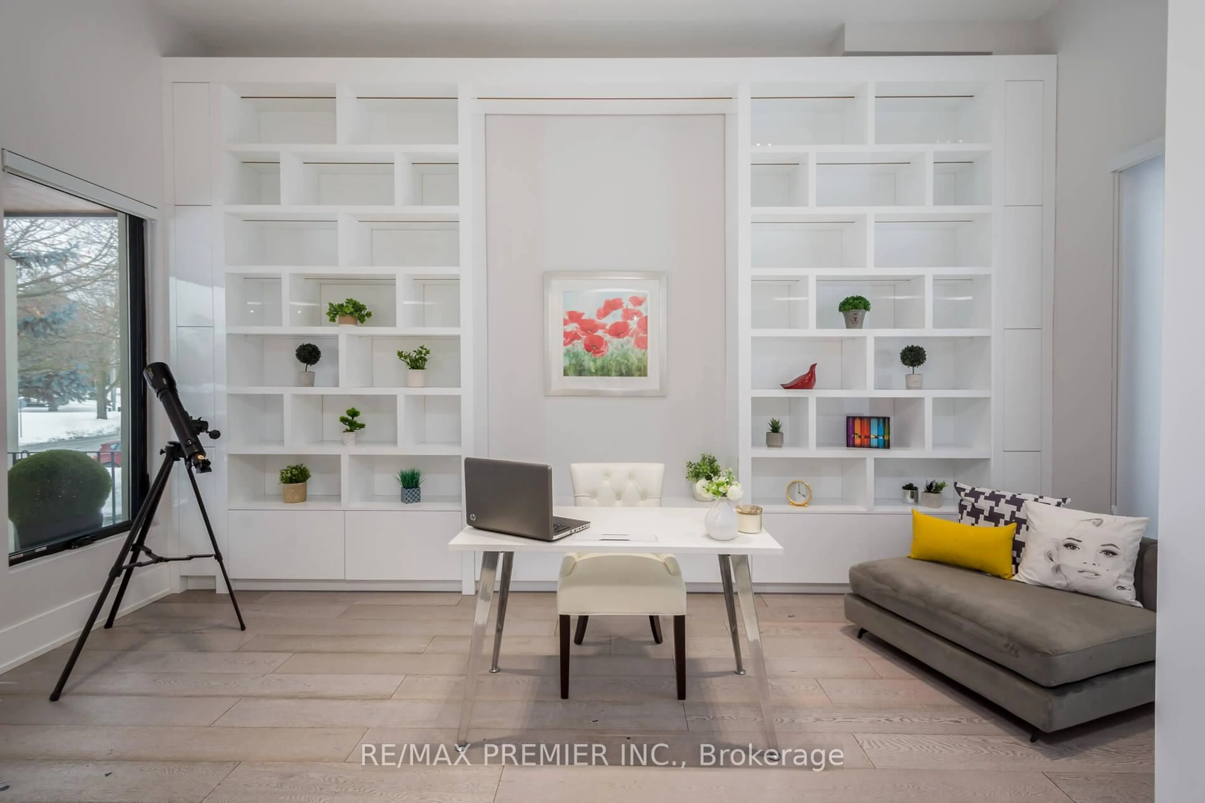 Living room with furniture, wood/laminate floor for 63 Pioneer Lane, Vaughan Ontario L4L 2J2