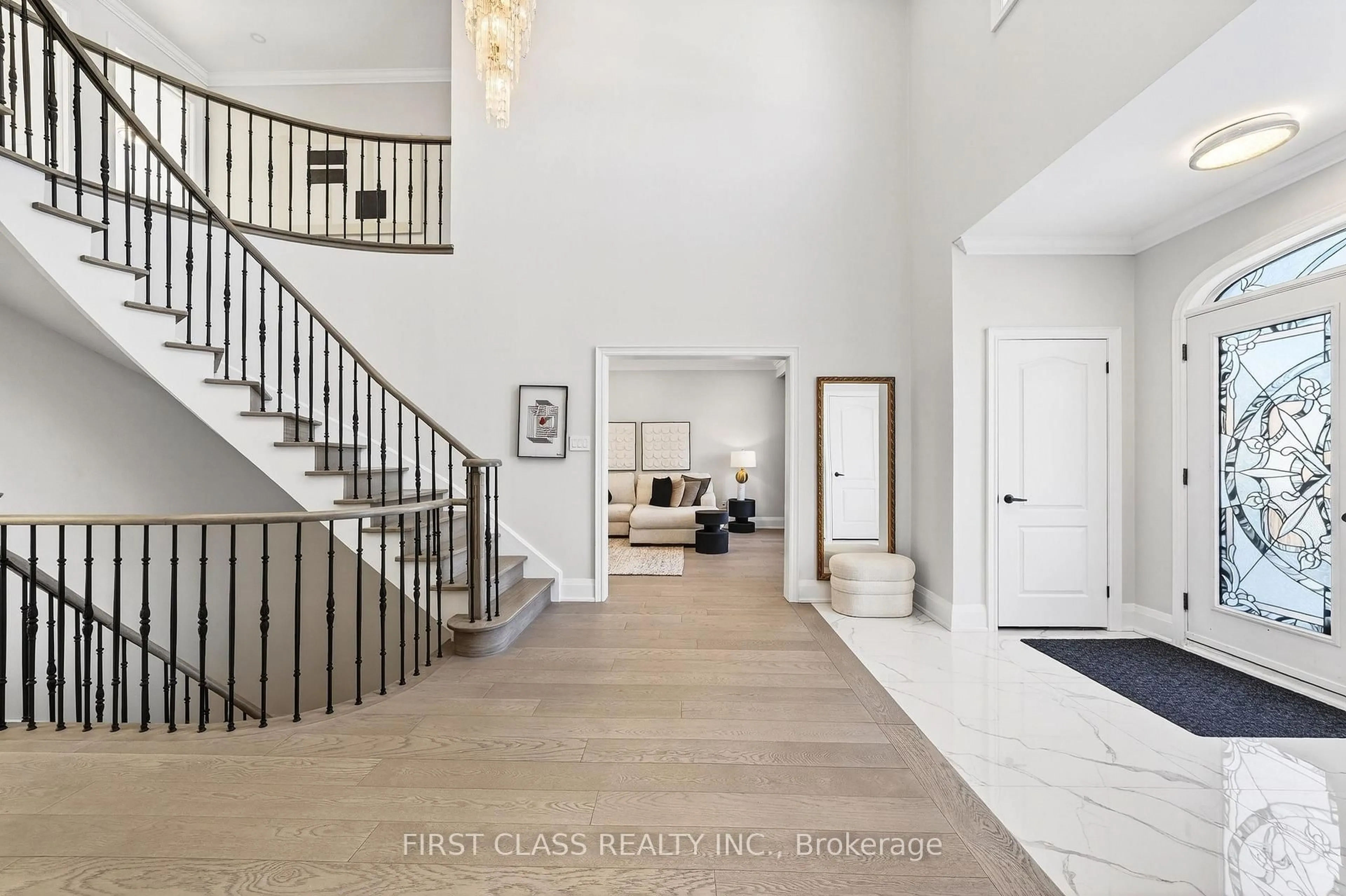 Indoor entryway for 31 Boake Tr, Richmond Hill Ontario L4B 2H3