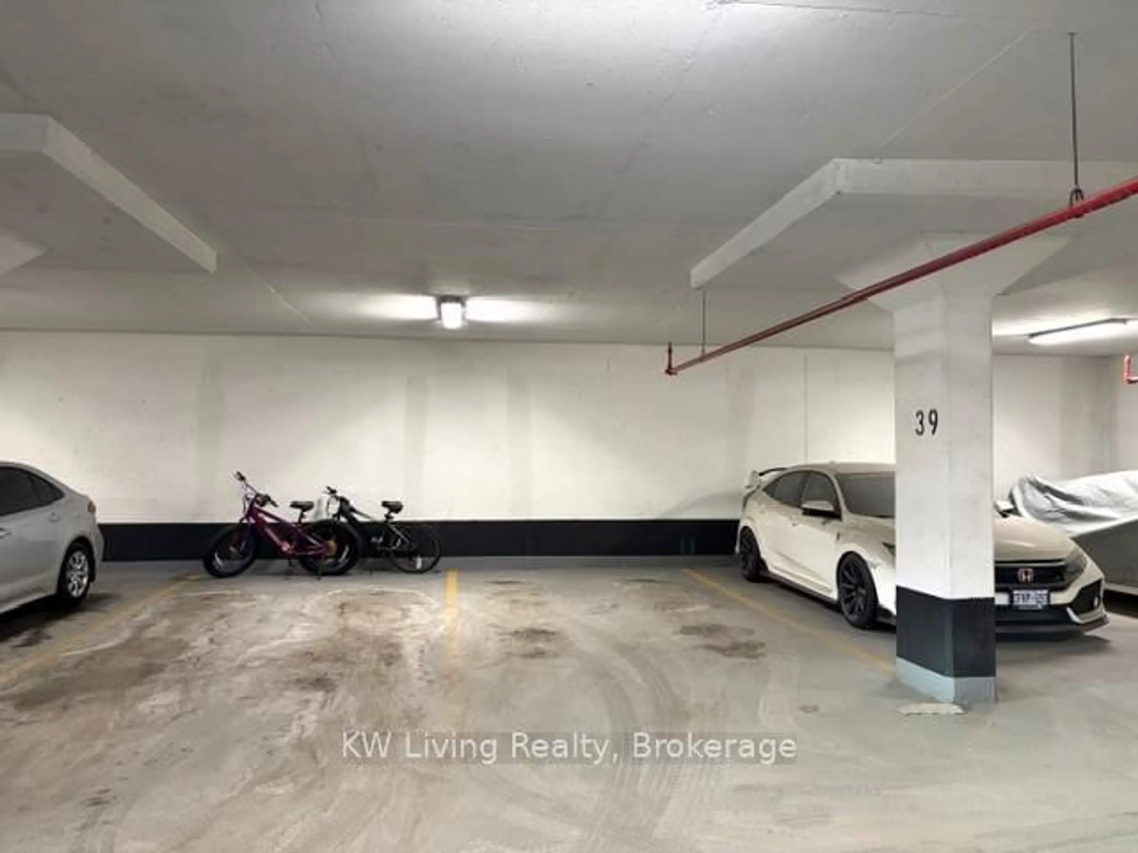 Indoor garage for 75 Norman Bethune Ave #604, Richmond Hill Ontario L4B 0B6