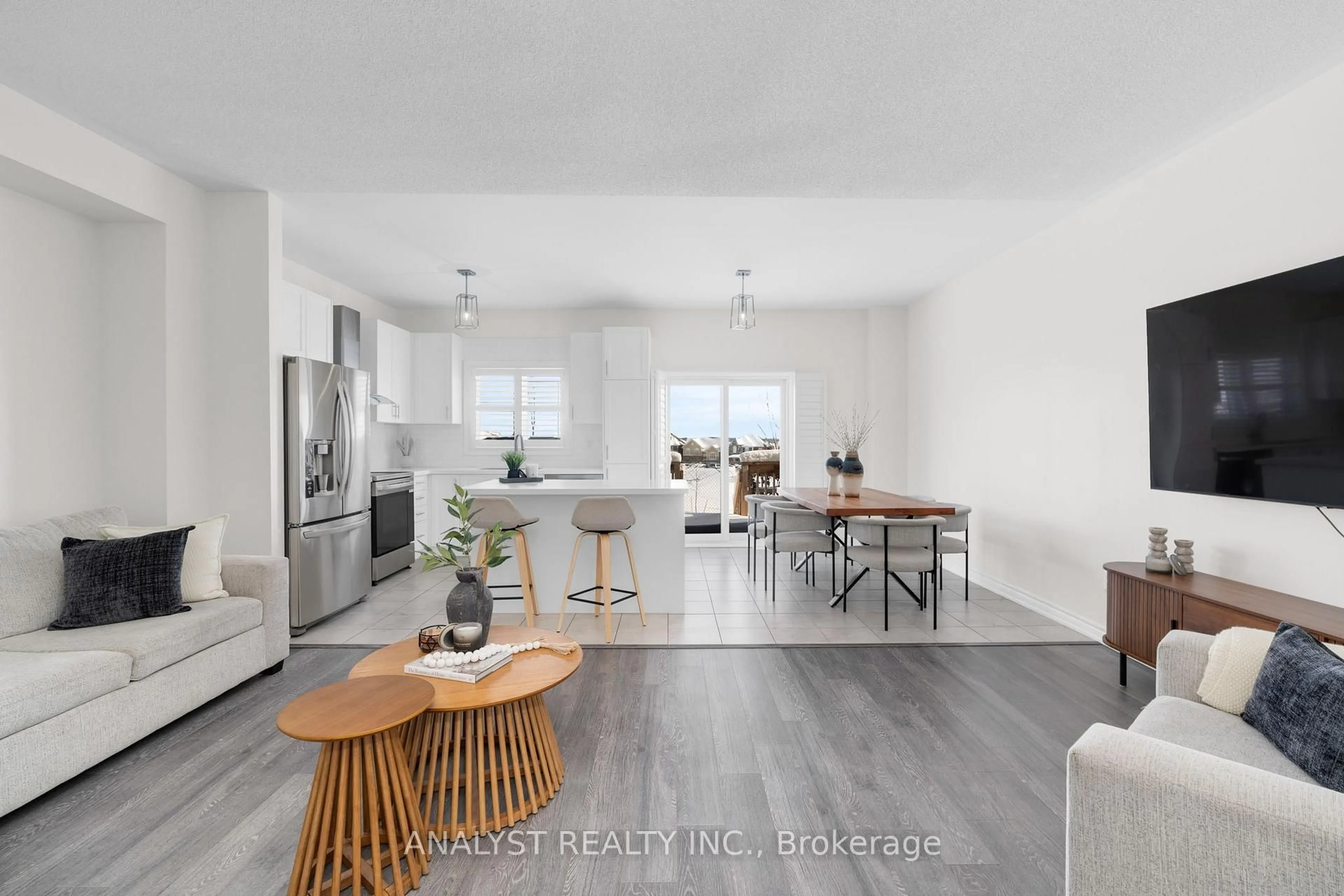 Open concept kitchen, unknown for 1131 Wharram Way Innisfil Ontario Way, Innisfil Ontario L0L 1W0