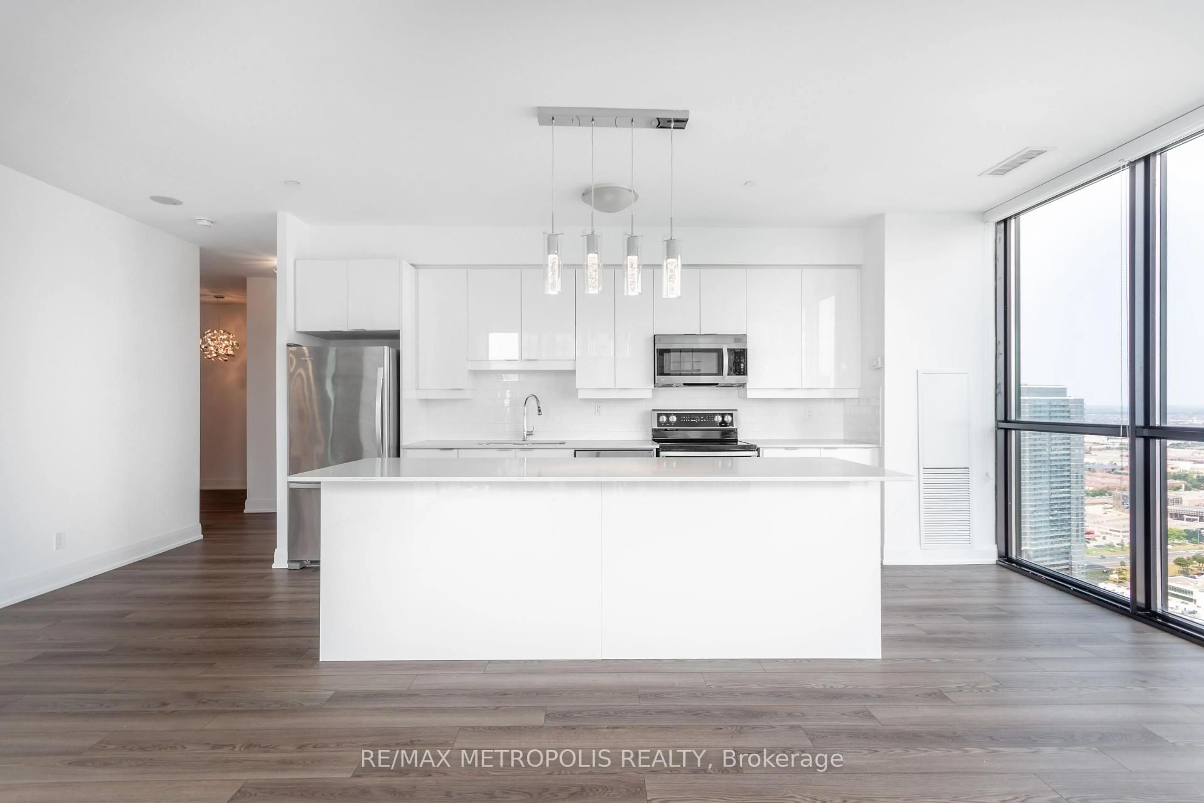 Open concept kitchen, unknown for 2910 7 Highway #3507, Vaughan Ontario L4K 0H8