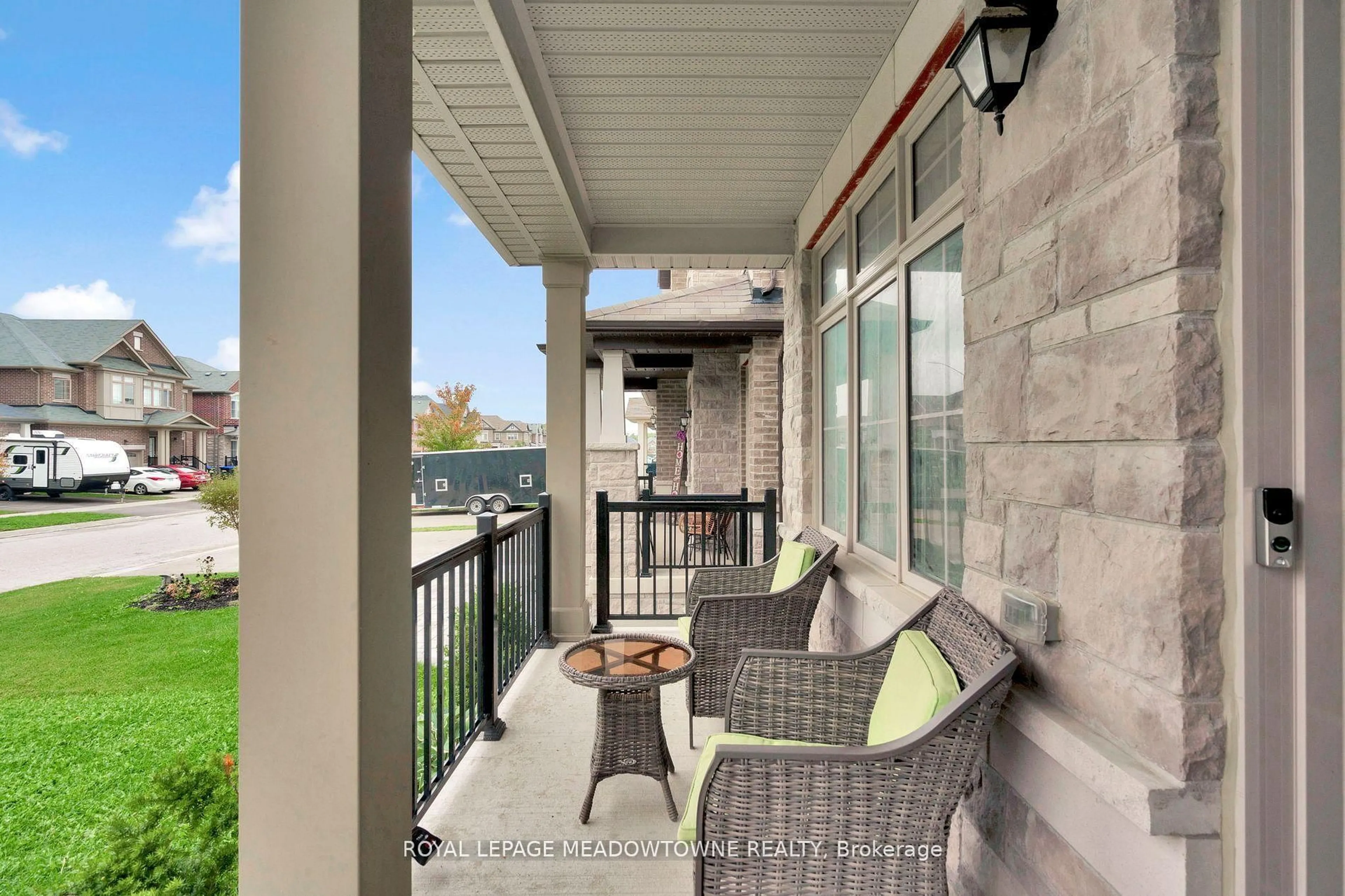 Patio, unknown for 1029 Barton Way, Innisfil Ontario L9S 4R7