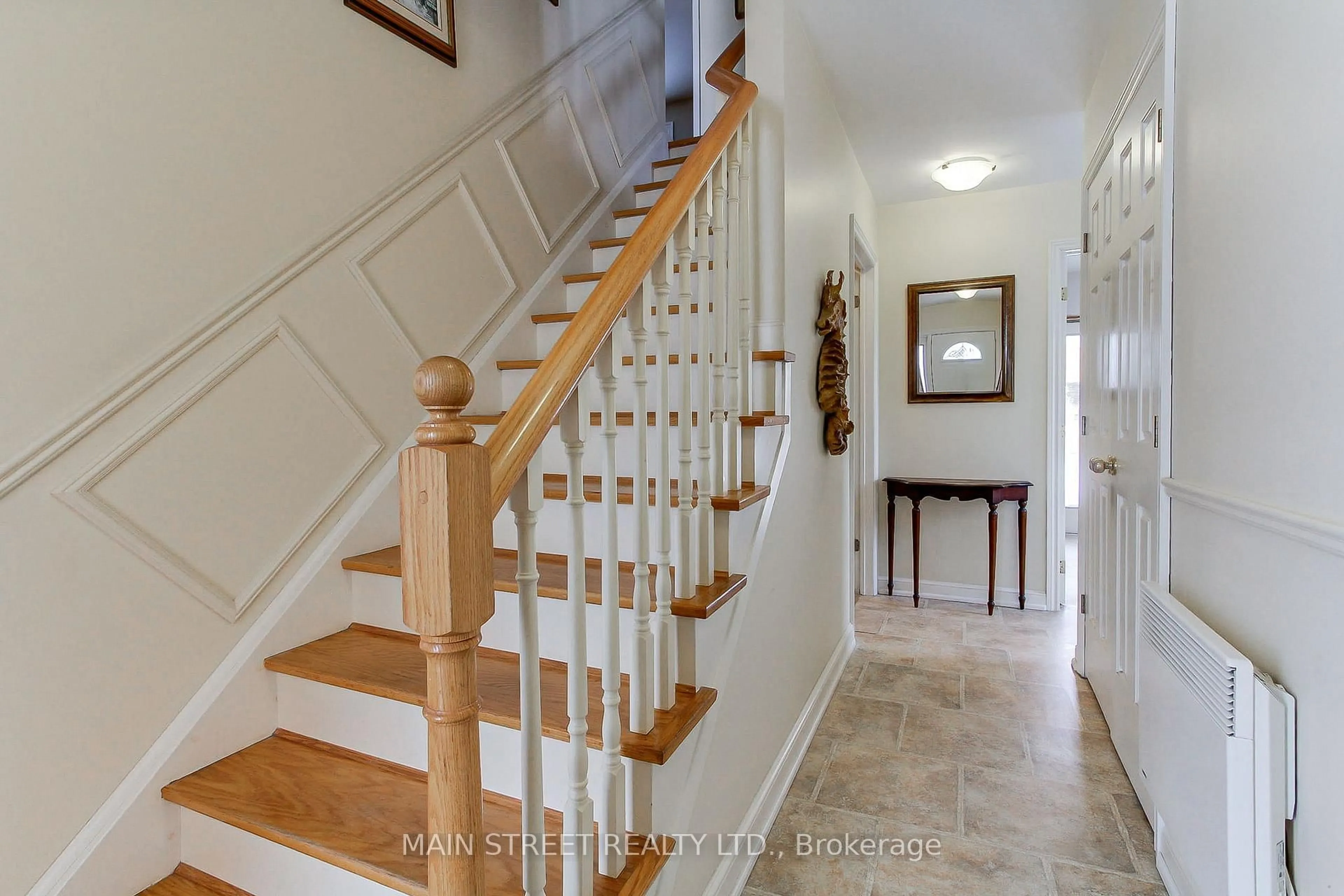 Unknown for 382 Handley Cres, Newmarket Ontario L3Y 4T4