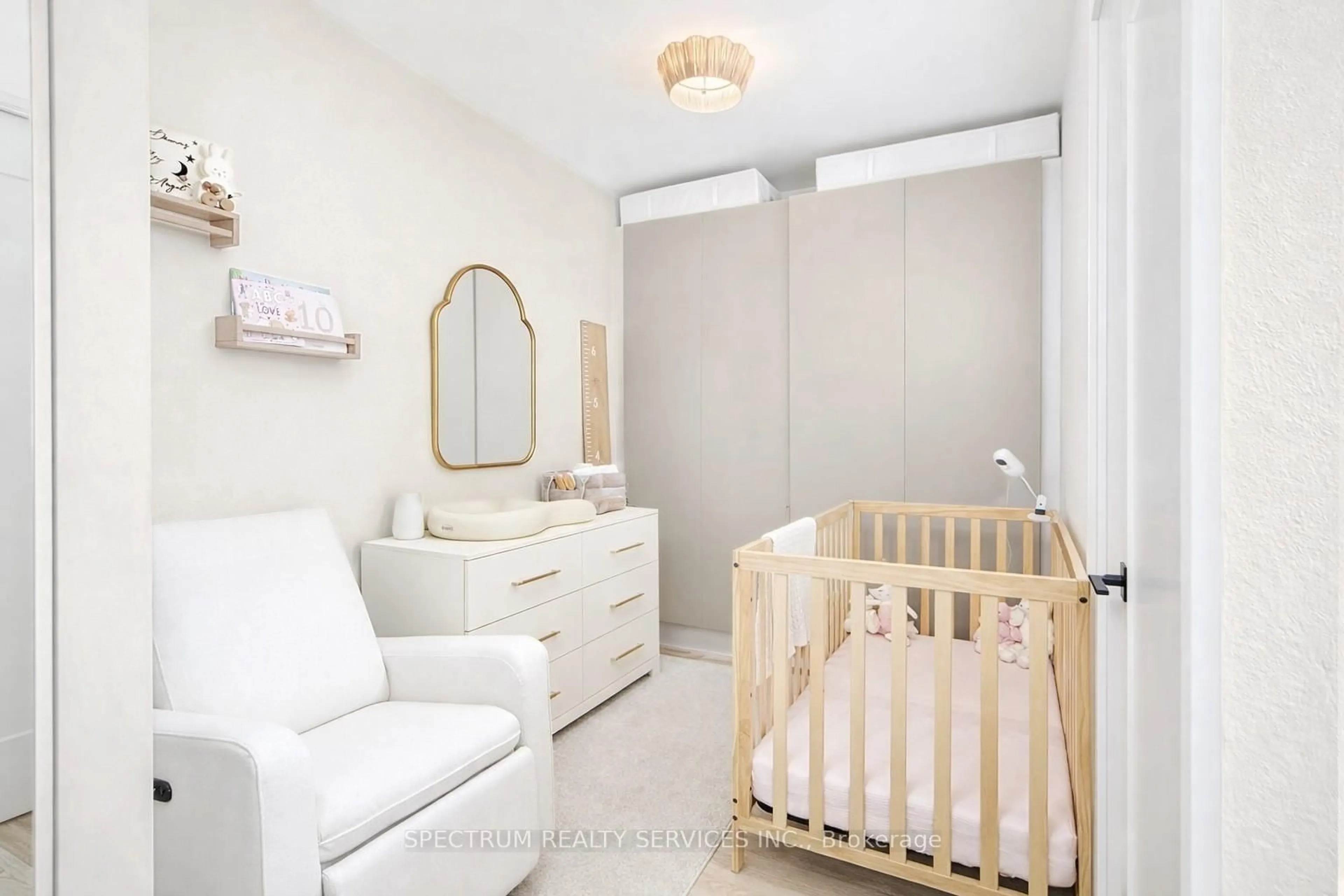 A pic of a room for 9000 Jane St #907, Vaughan Ontario L4K 0M6