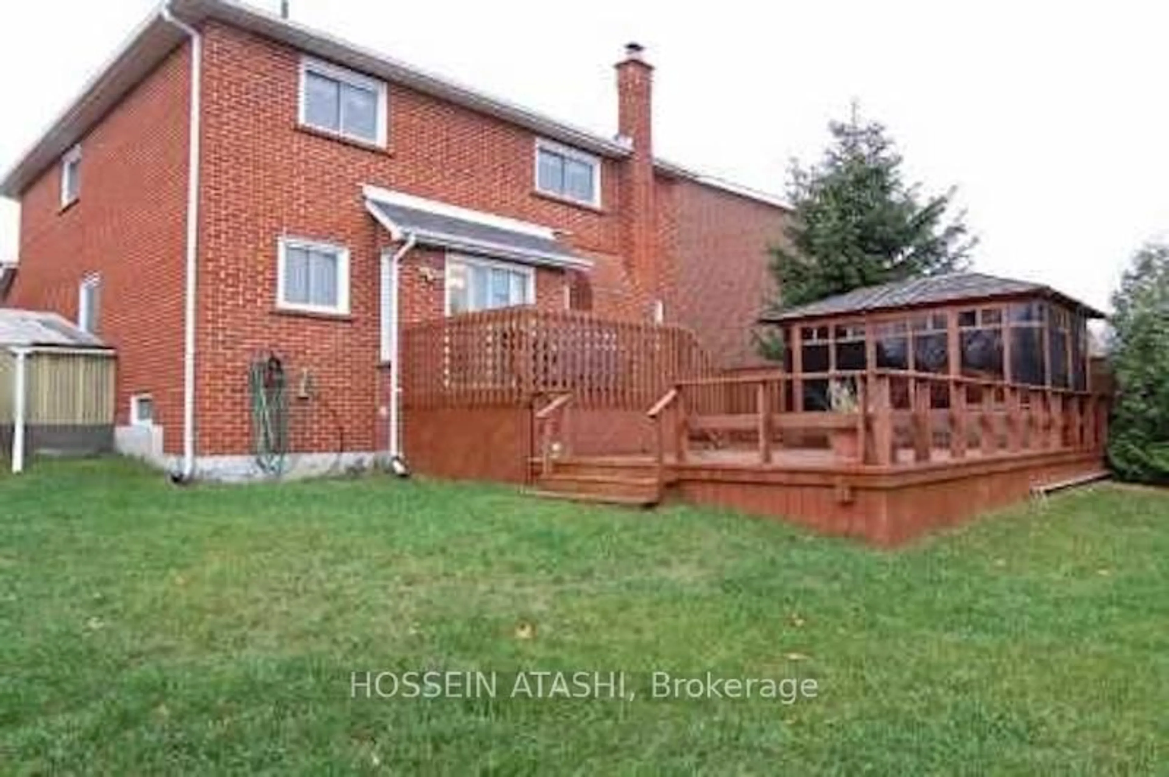 Patio, street for 38 Rockford Crt, Vaughan Ontario L4J 5H5