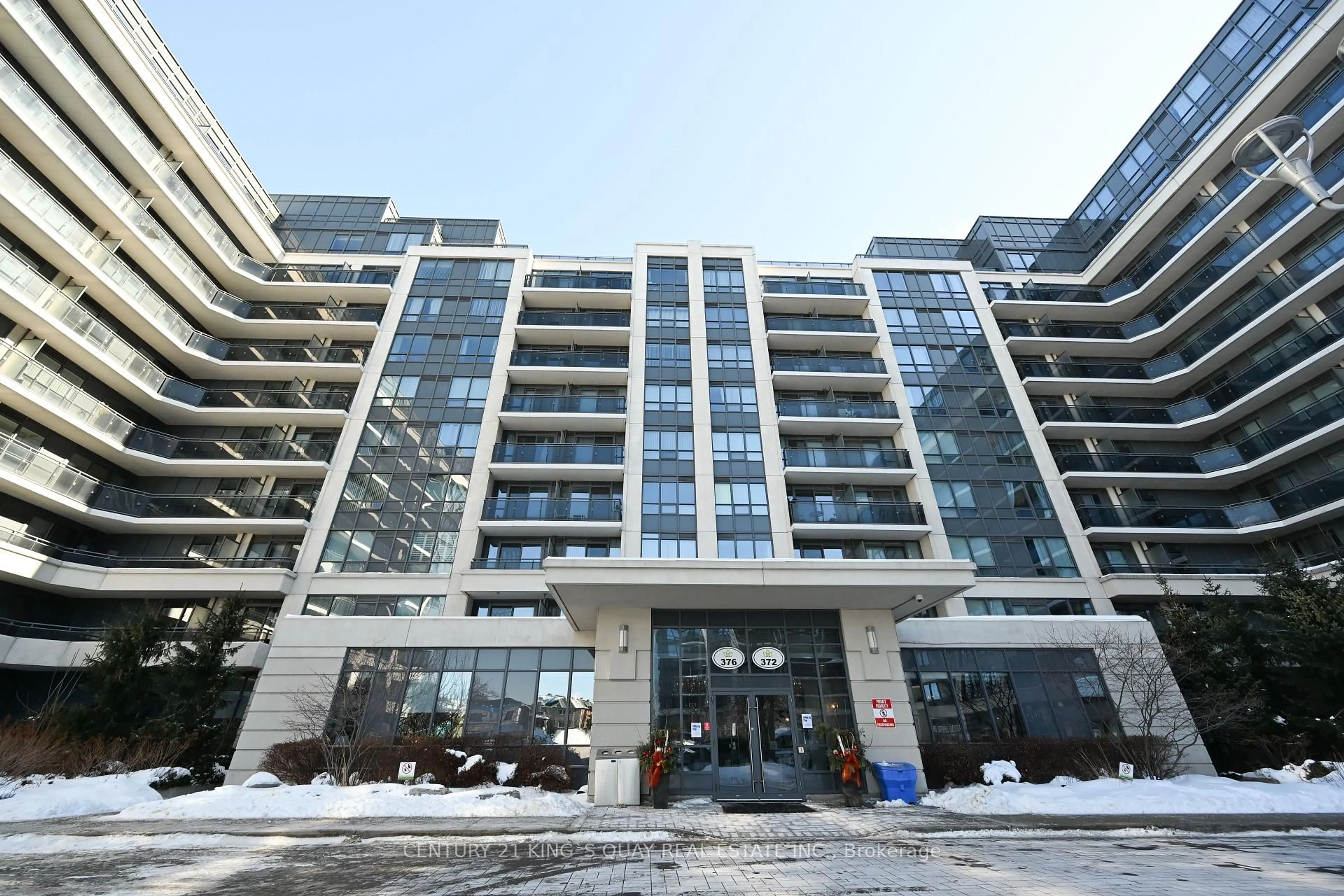 Indoor foyer for 376 Highway 7 #PH 19, Richmond Hill Ontario L4B 0C7