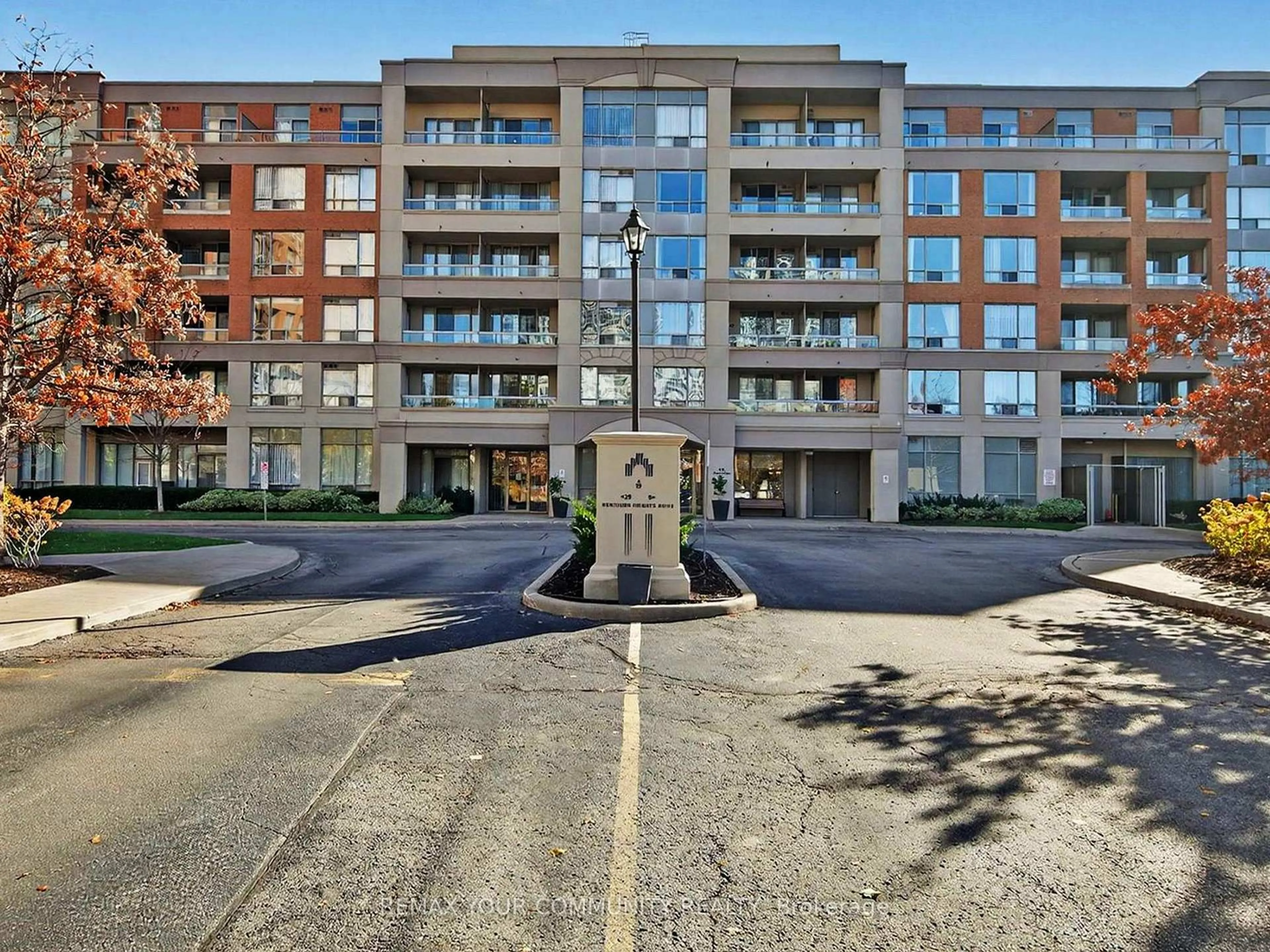 Unknown for 19 Northern Heights St #412, Richmond Hill Ontario L4B 4M4