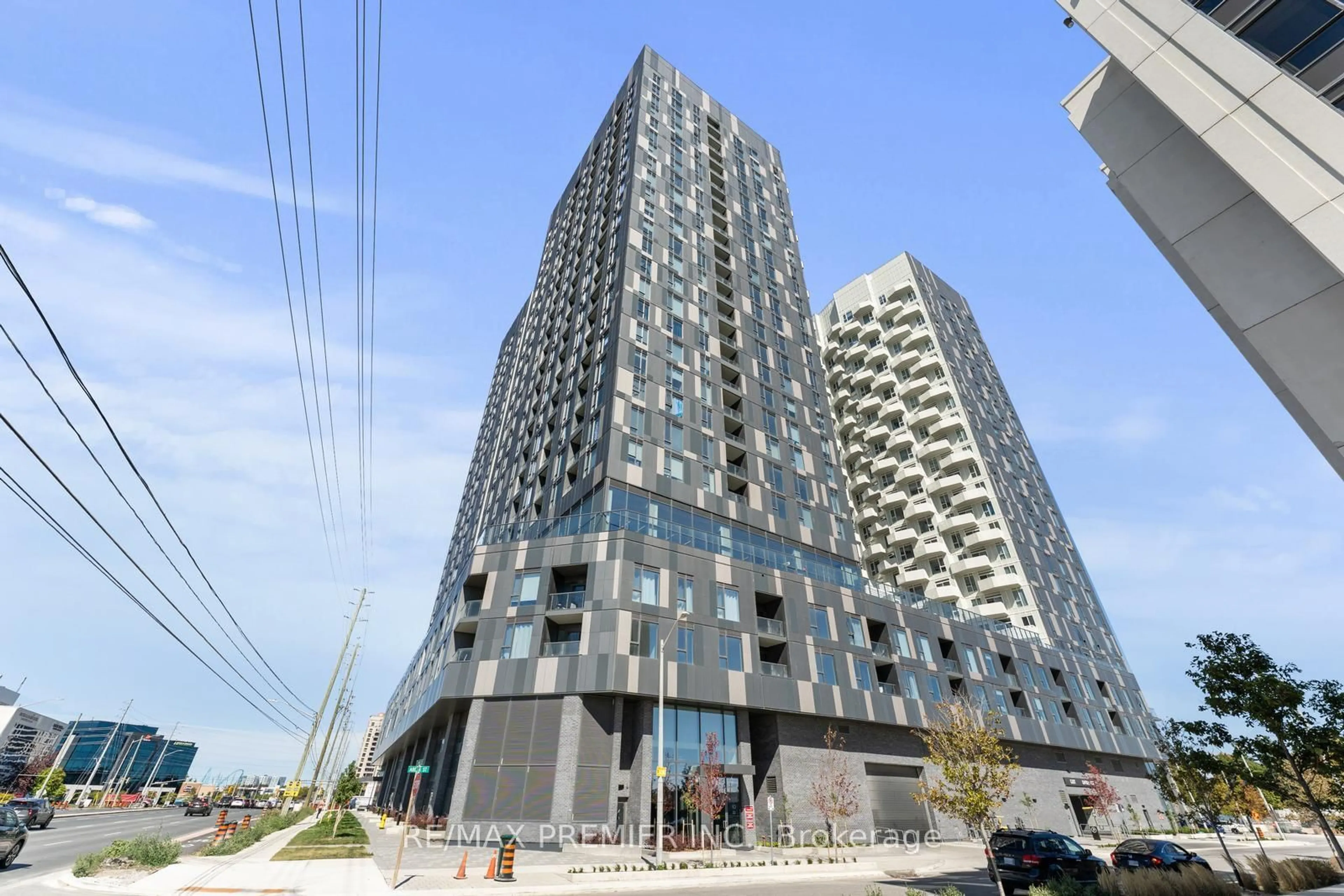 Indoor foyer for 10 Abeja St #2617, Vaughan Ontario L4K 0R4