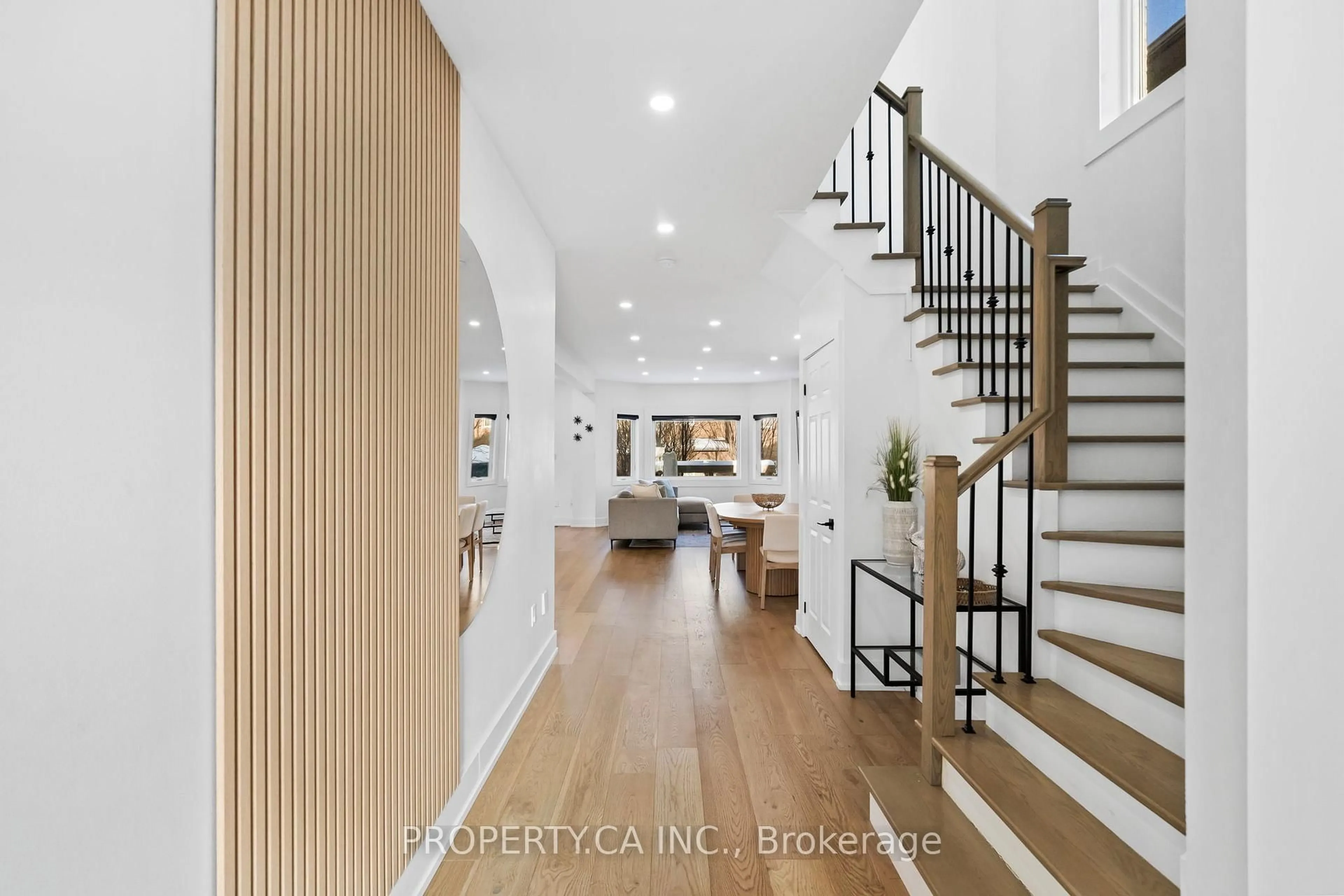 Indoor entryway for 44 Andrew Hill Dr, Vaughan Ontario L4H 0H3