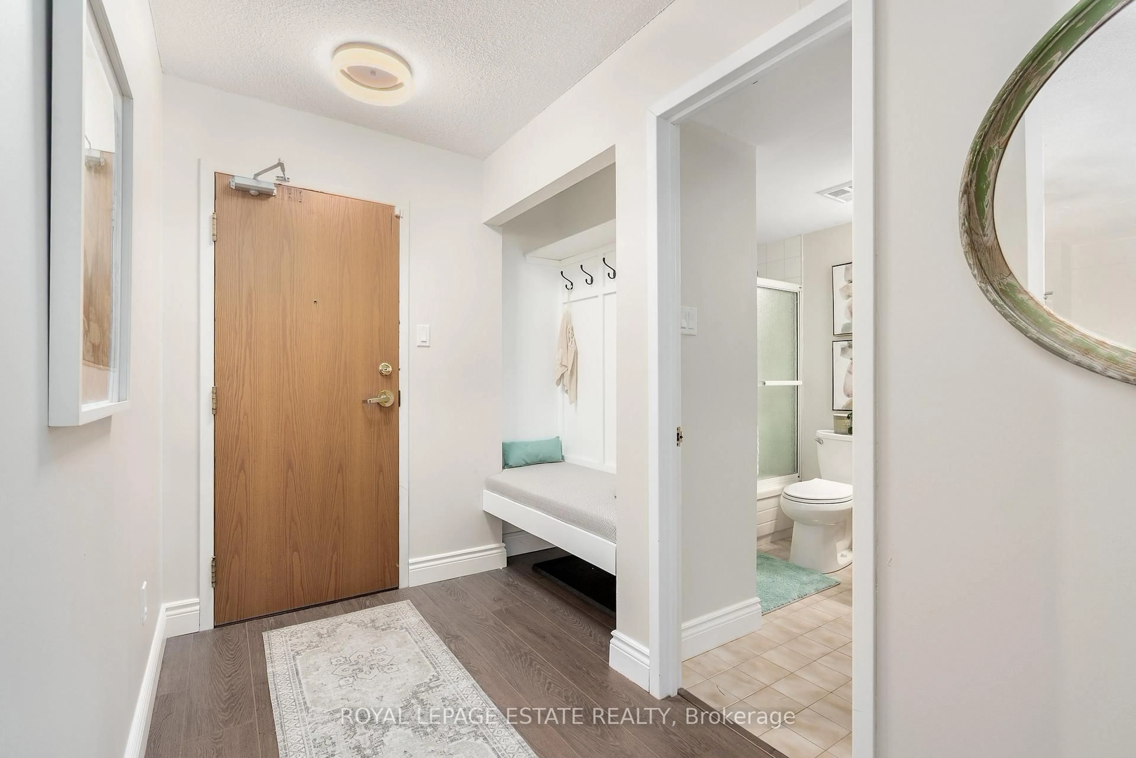 Indoor entryway for 2 Raymerville Dr #103, Markham Ontario L3P 7N7