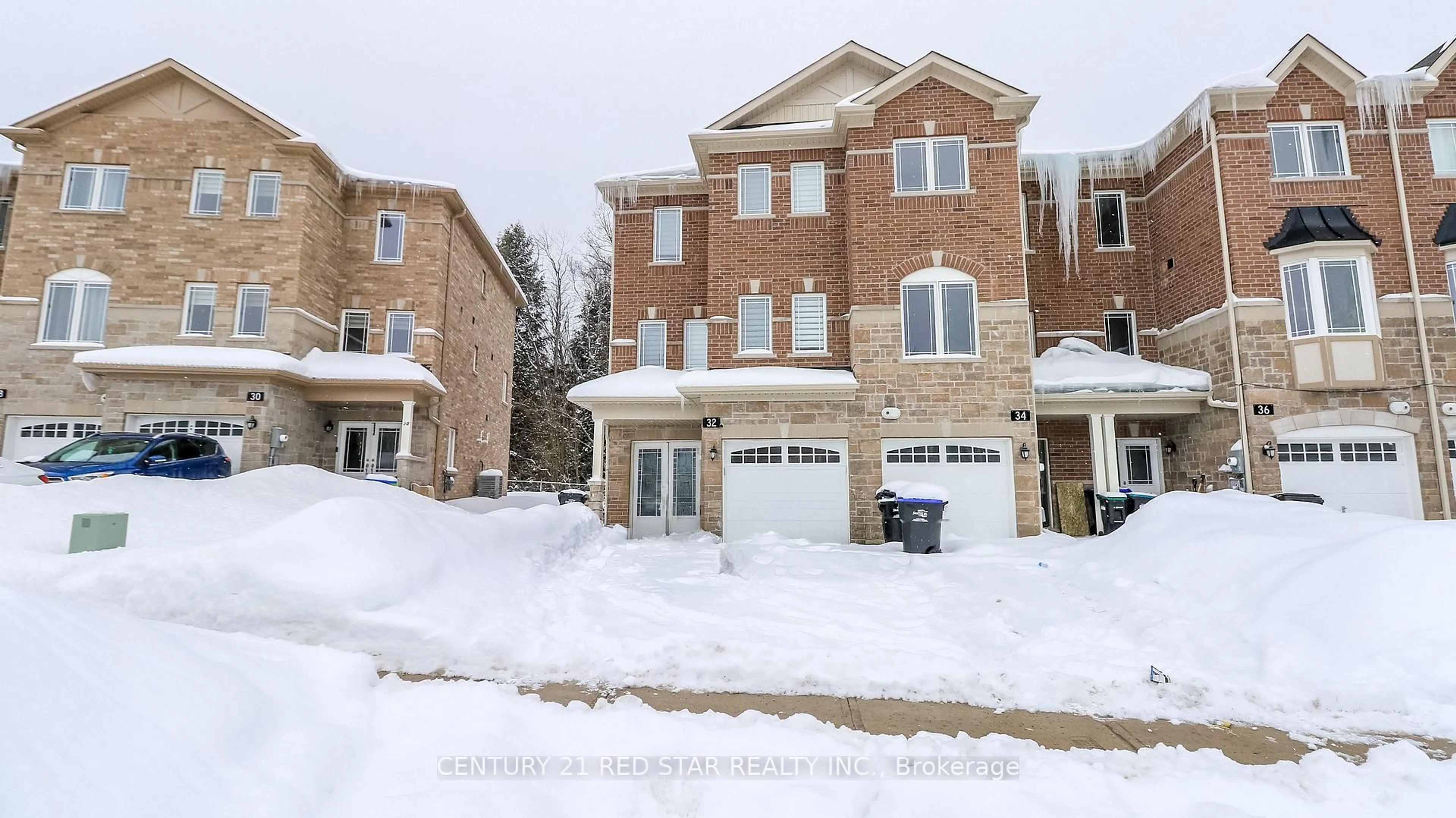 Home with brick exterior material, street for 32 Milson Cres, Essa Ontario L0M 1B4