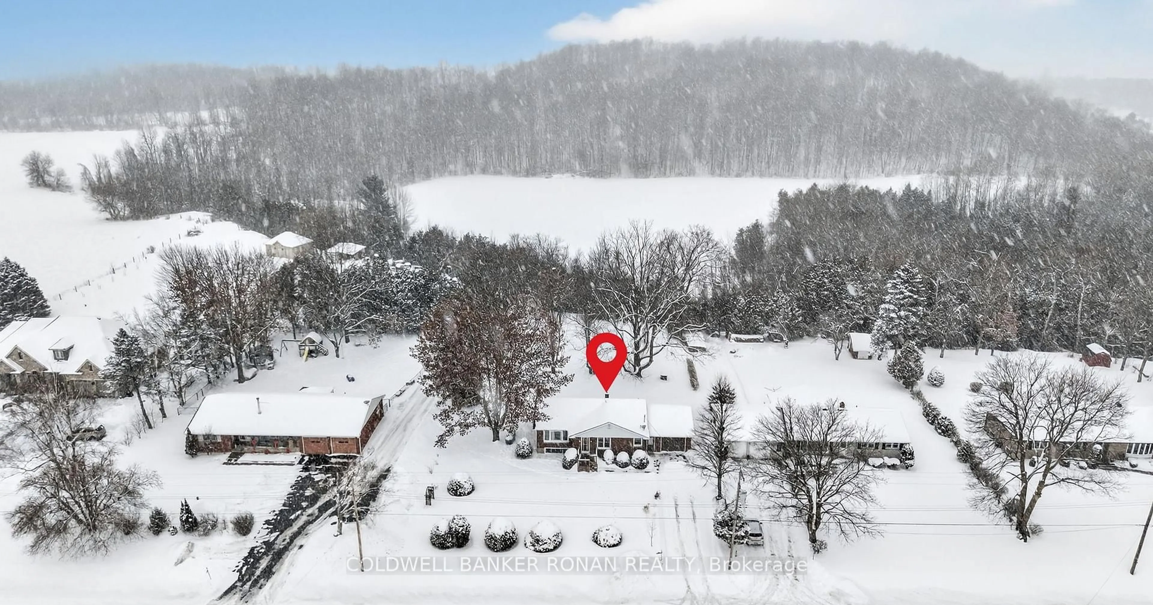 A pic from outside/outdoor area/front of a property/back of a property/a pic from drone, mountain view for 4532 ADJALA-TECUMSETH Townline, Adjala-Tosorontio Ontario L9R 1V4