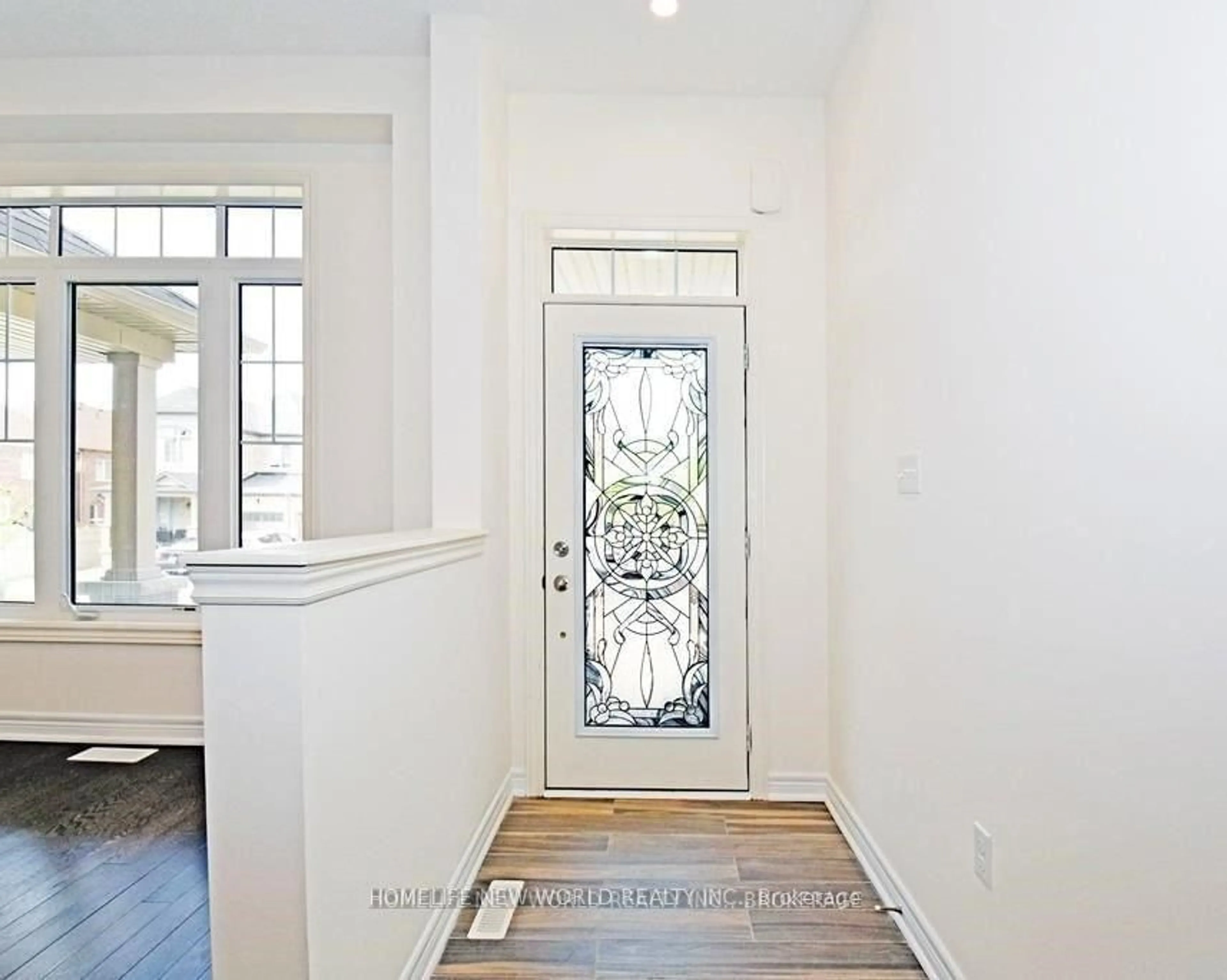 Indoor entryway for 7 JAMES GLOVER Dr, Markham Ontario L6C 0W2