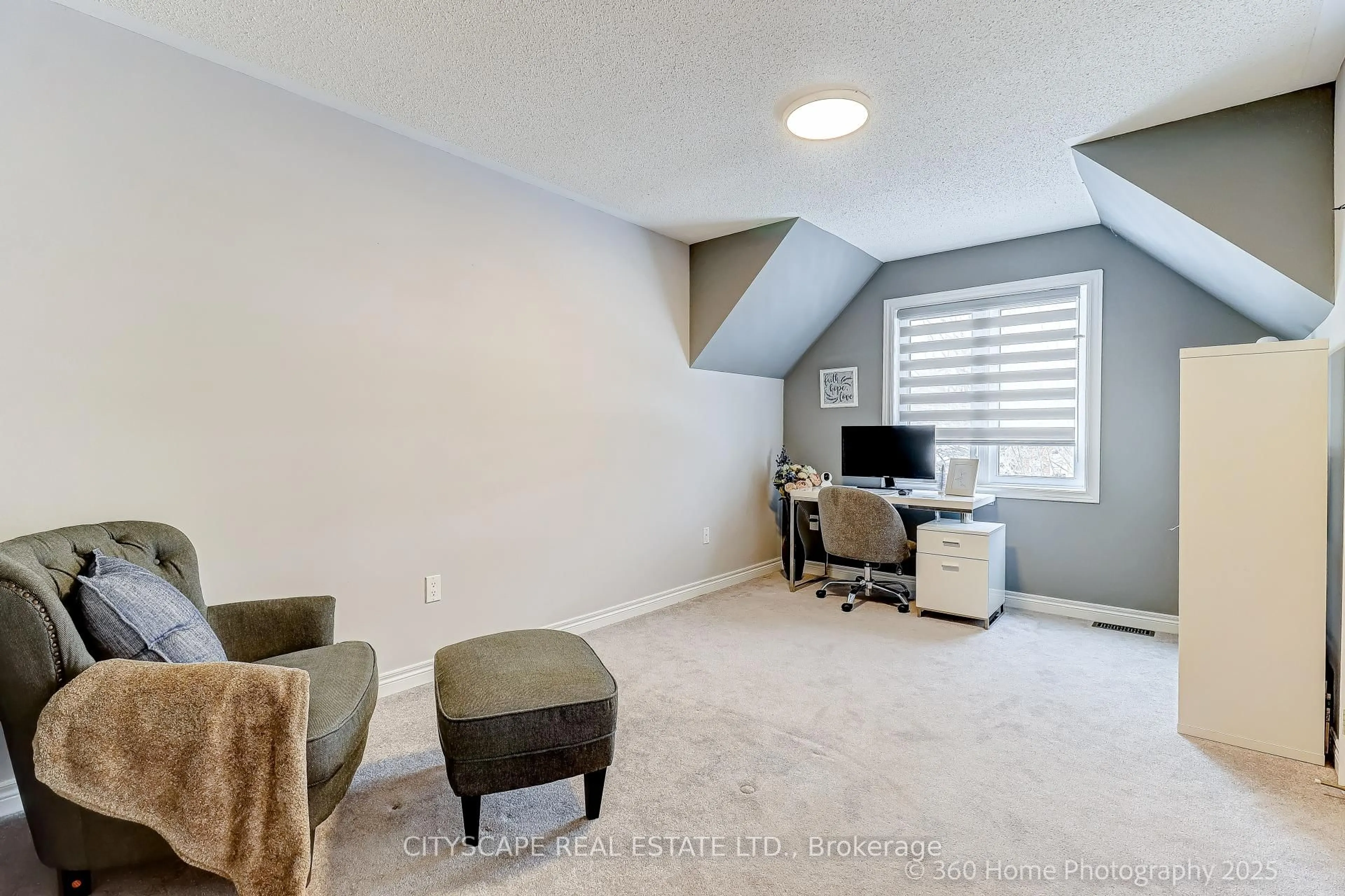 A pic of a room for 381 Summeridge Dr, Vaughan Ontario L4J 8T7