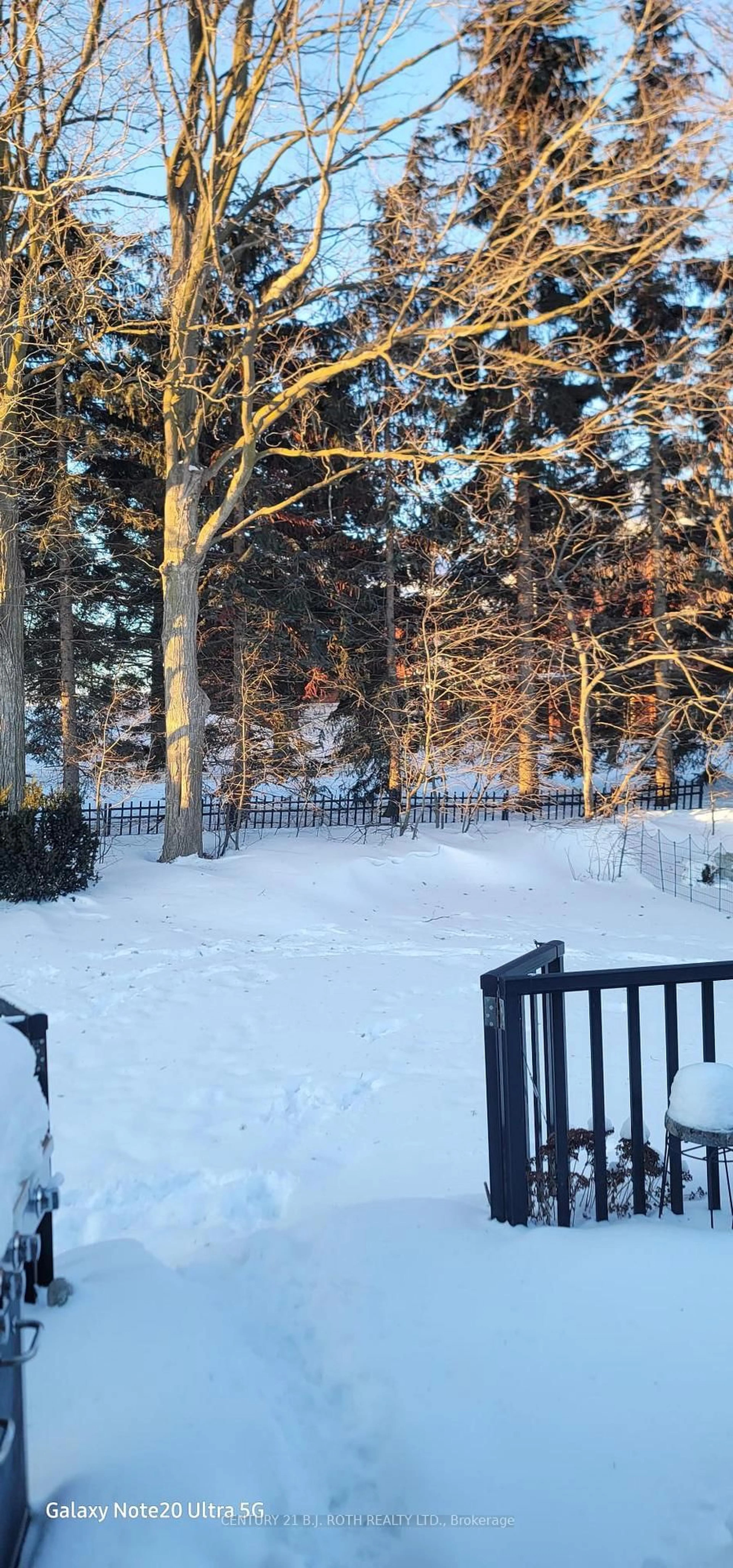 Patio, street for 119 Metcalfe Dr, Bradford West Gwillimbury Ontario L3Z 3J2