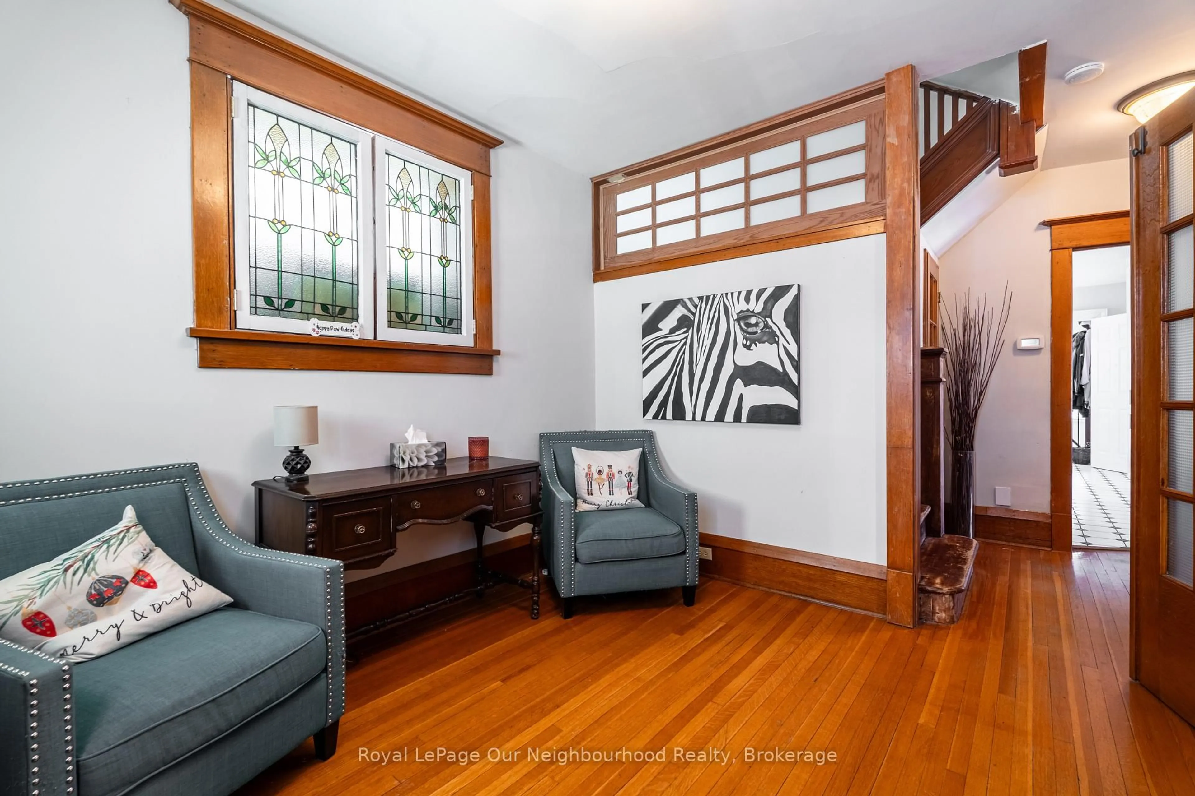 Unknown for 6038 Main St, Whitchurch-Stouffville Ontario L4A 1B8