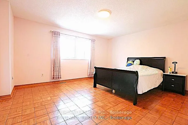 87 Kyla Cres, Markham 5