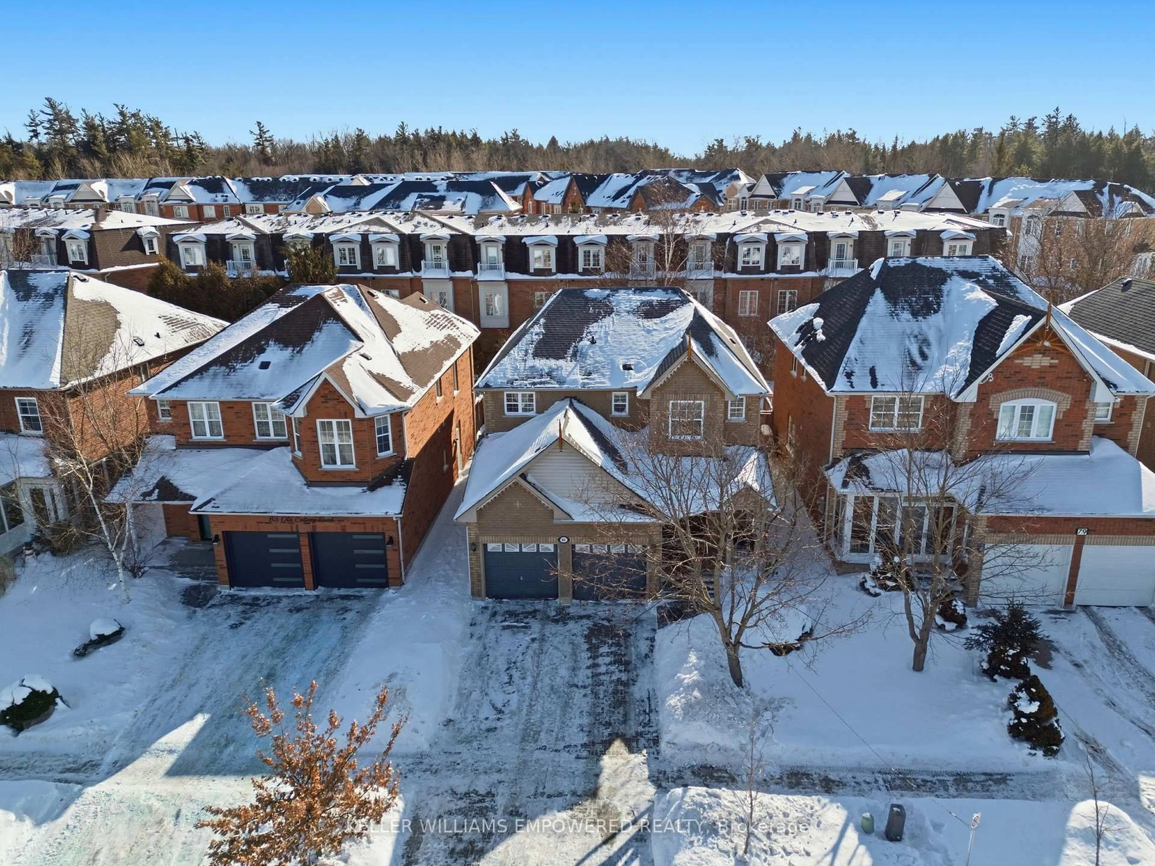 A pic from outside/outdoor area/front of a property/back of a property/a pic from drone, street for 81 Old Colony Rd, Richmond Hill Ontario L4E 3X2