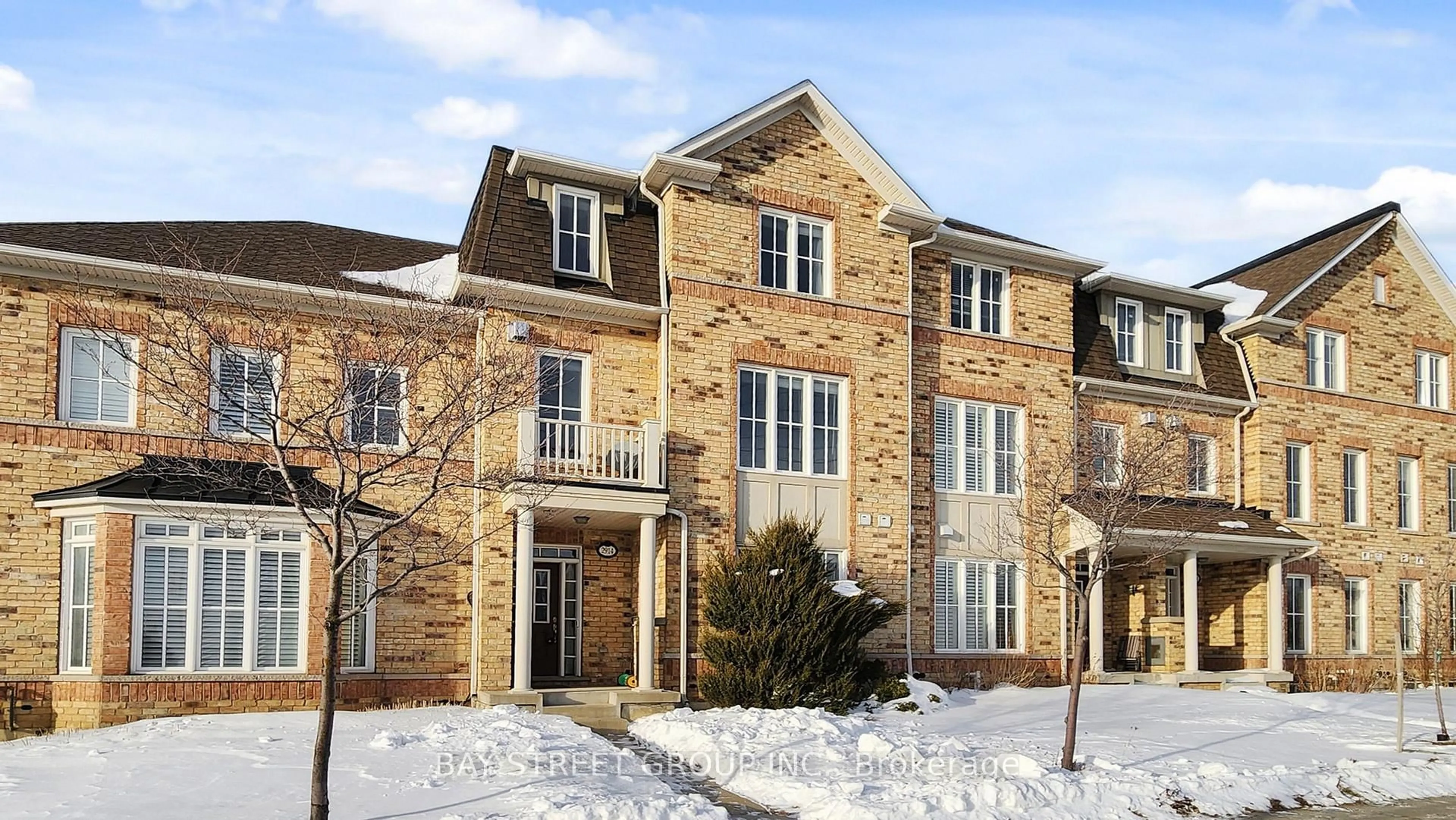 Home with brick exterior material, unknown for 2914 Elgin Mills Rd, Markham Ontario L6C 0E5