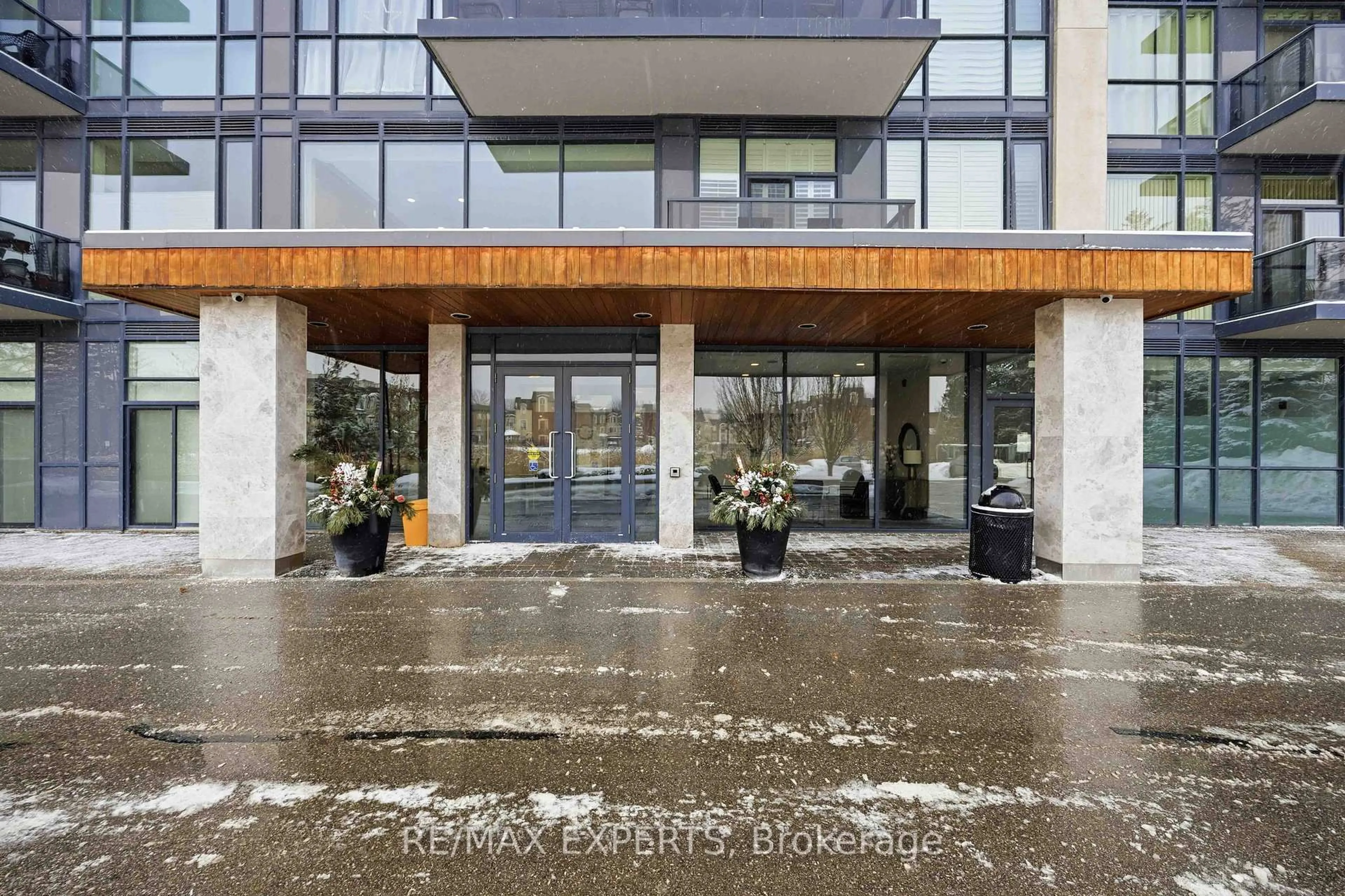 Unknown for 4700 HIGHWAY 7 Rd #501, Vaughan Ontario L4L 0B4