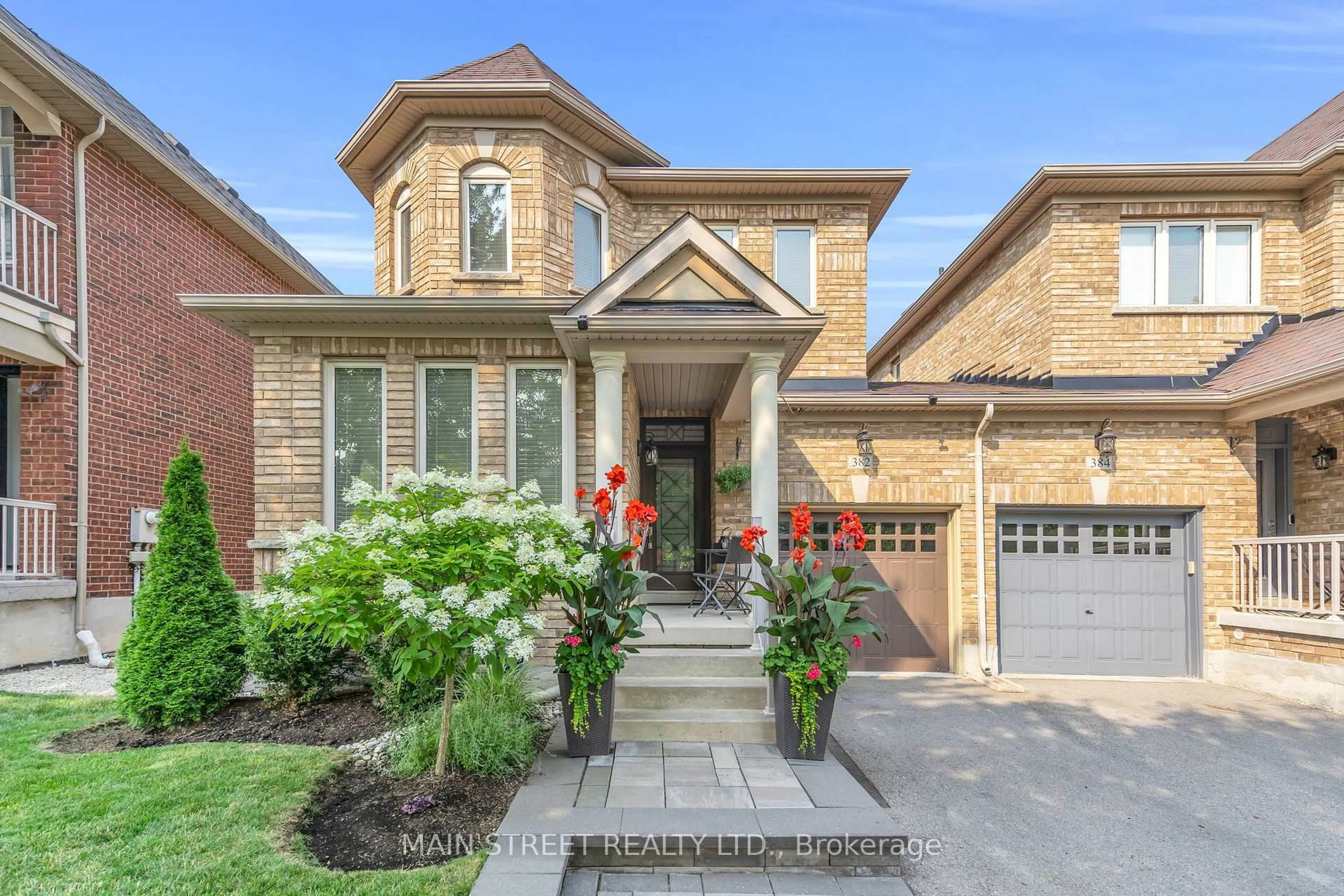 Home with brick exterior material, street for 382 Conover Ave, Aurora Ontario L4G 0J1