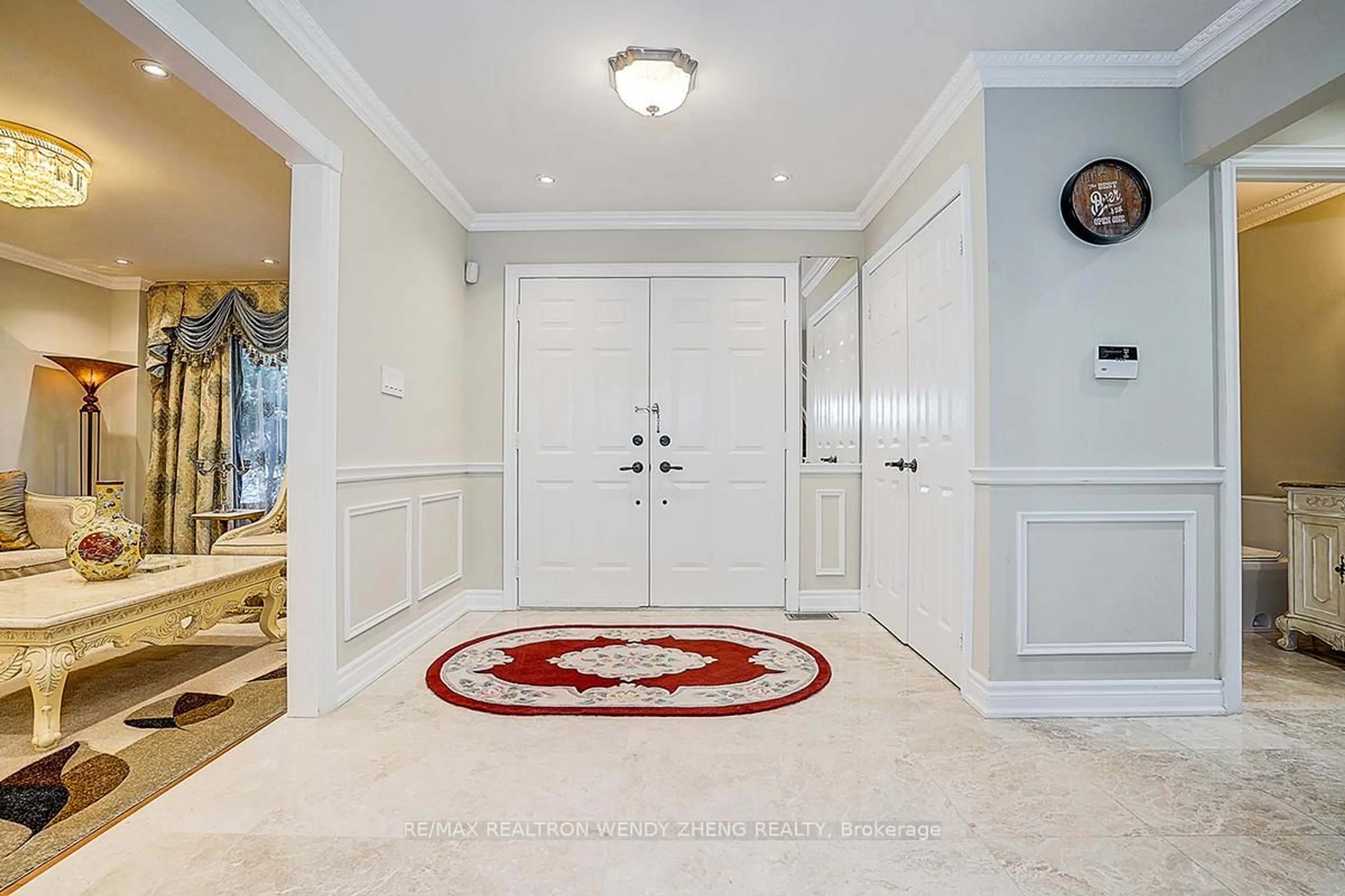 Indoor foyer for 19 Baycliffe Rd, Markham Ontario L3R 7T9