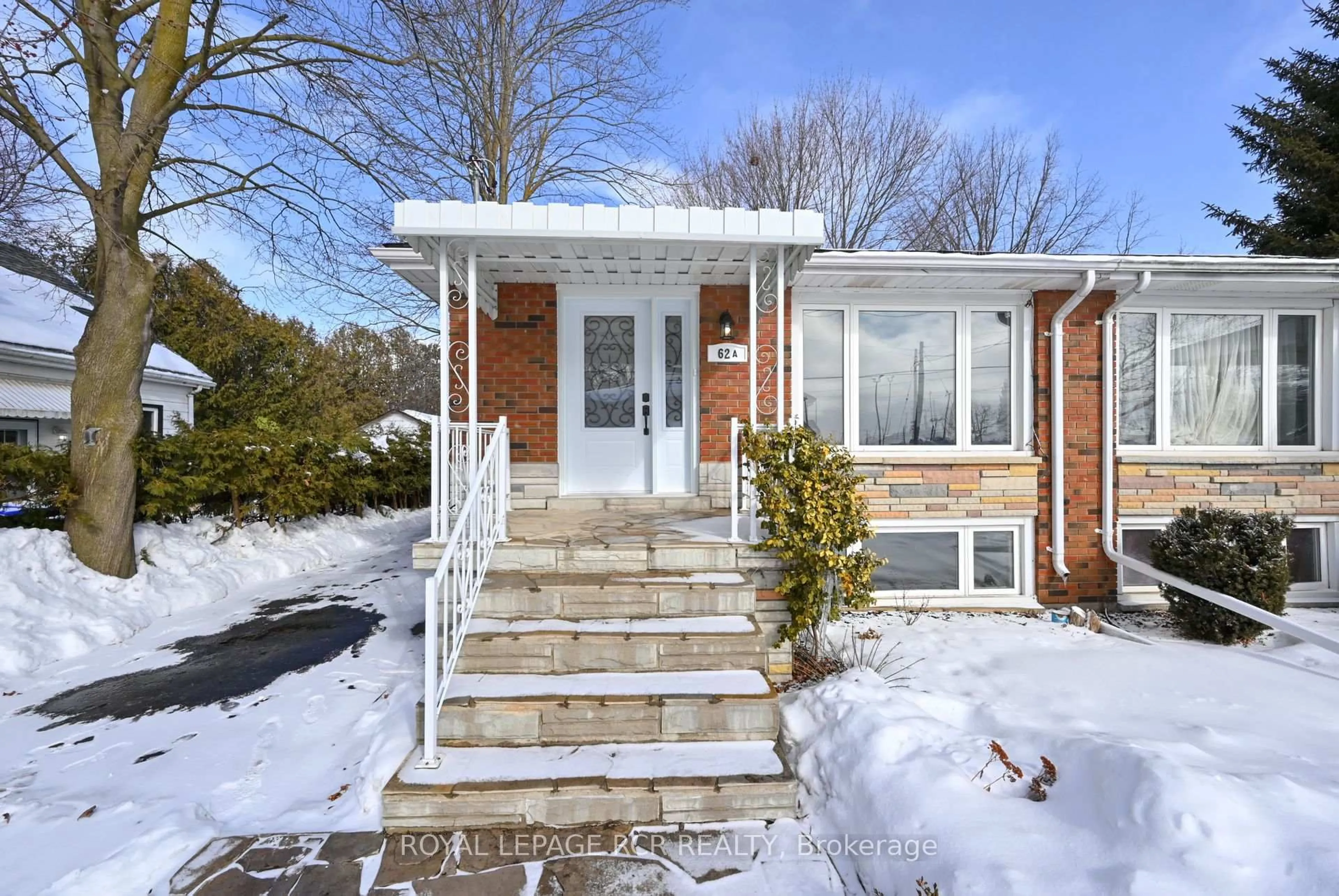 Home with brick exterior material, street for 62 Nelson St, New Tecumseth Ontario L0M 1A0