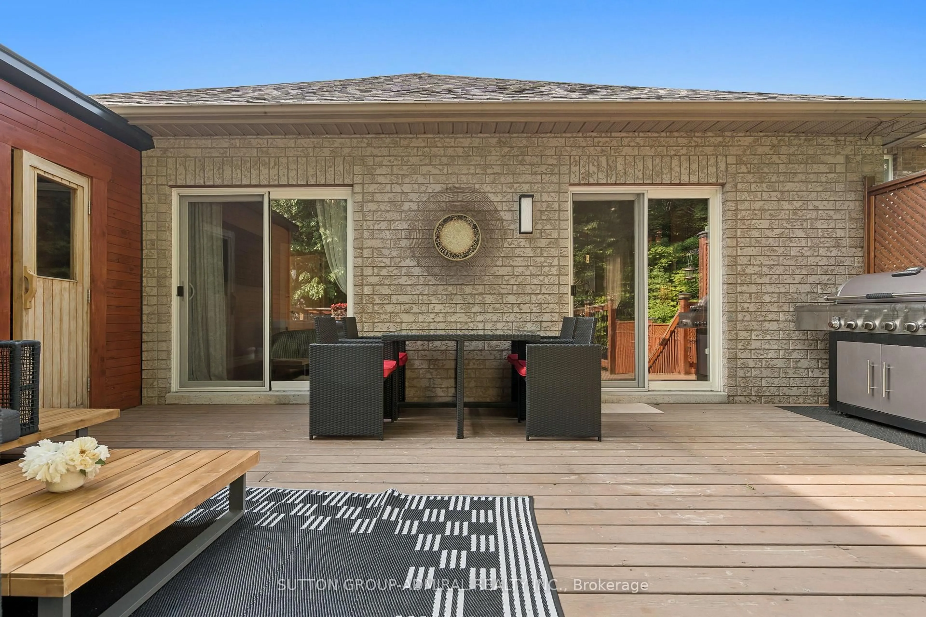 Patio, street for 1221 Laurand St, Innisfil Ontario L9S 0E6