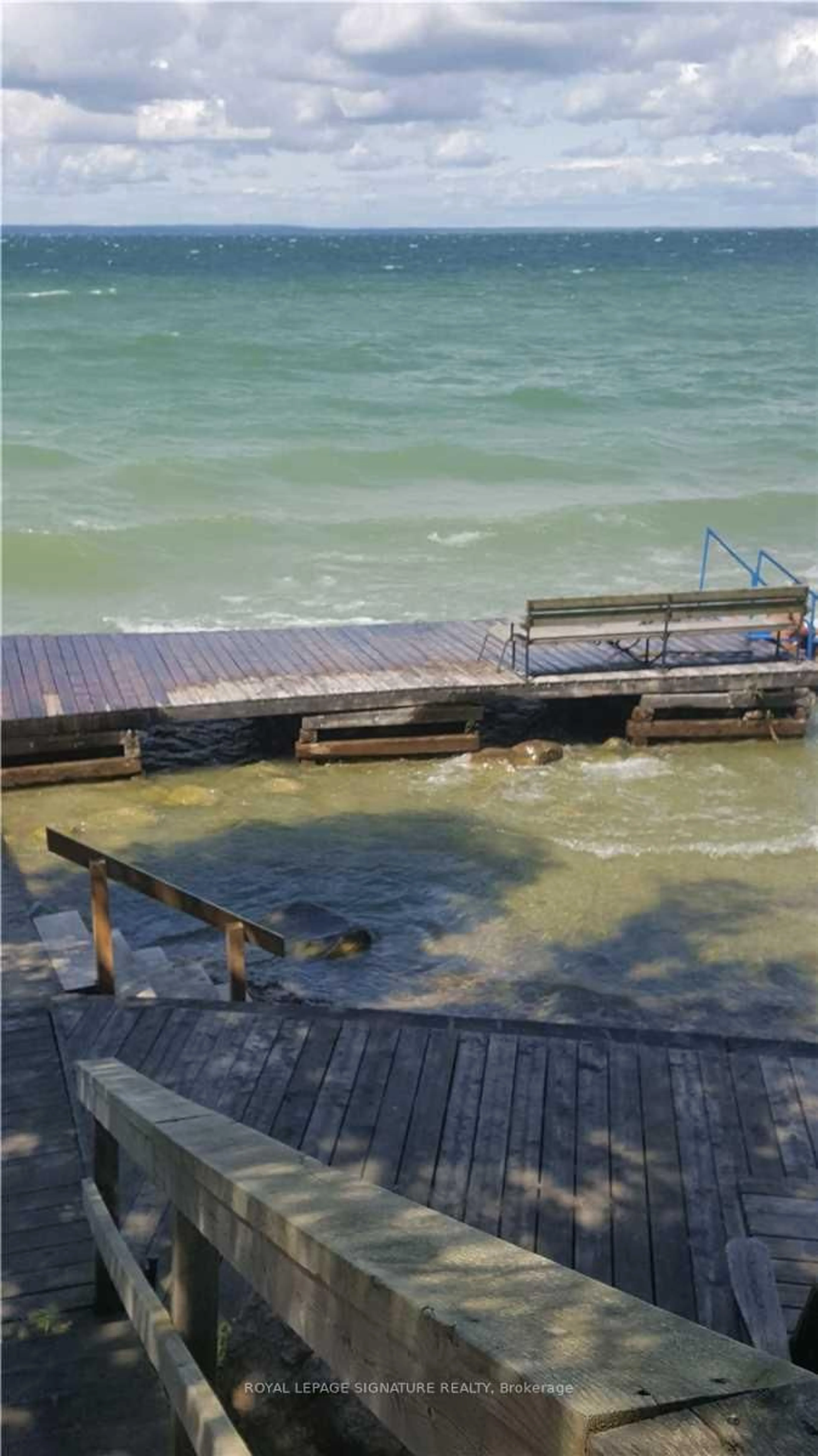 Unknown for 54 Farley Circ, Georgina Ontario L0E 1S0