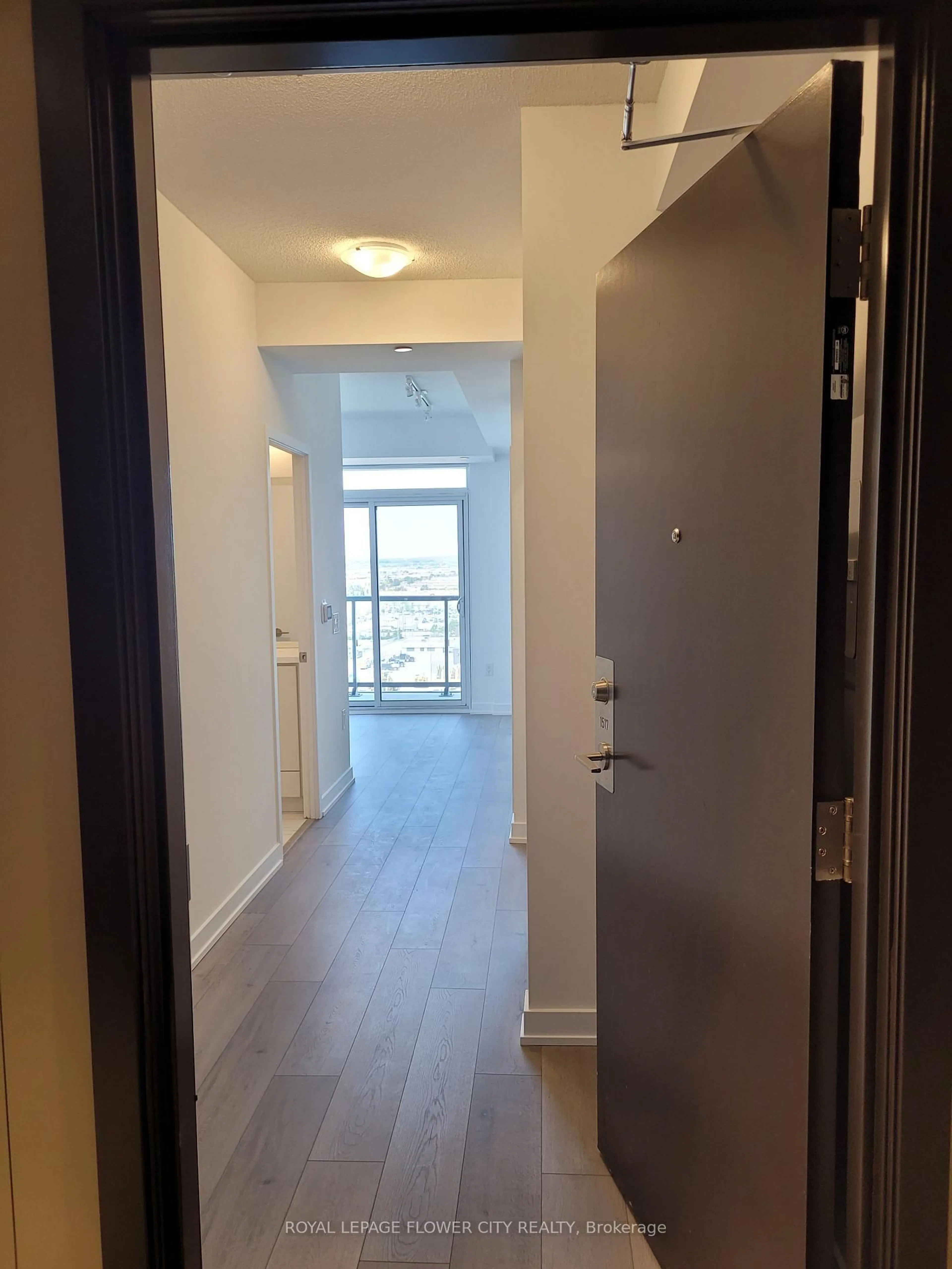 Unknown for 38 Honeycrisp Cres #1517, Vaughan Ontario L4K 0M8