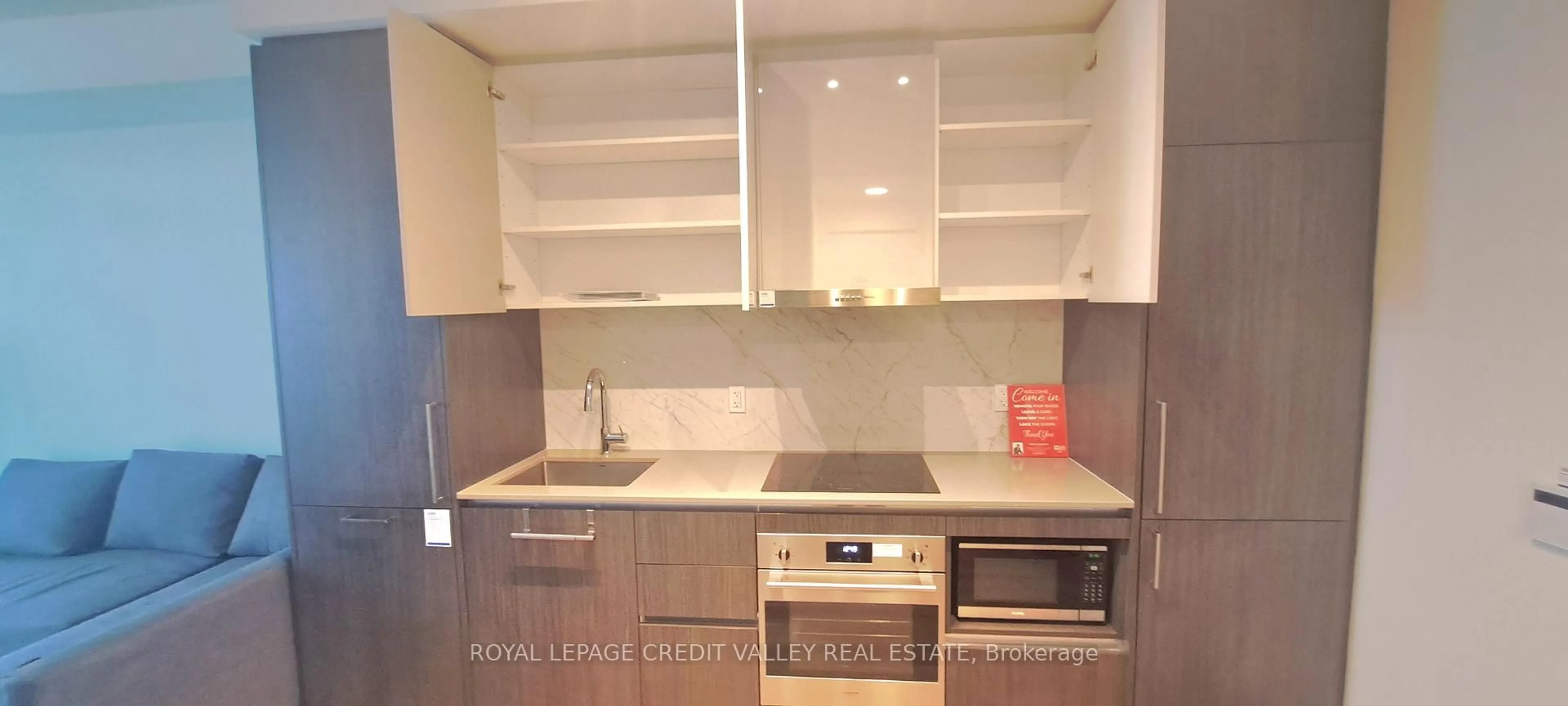 Standard kitchen, unknown for 225 Commerce St #6210, Vaughan Ontario L4K 0R1