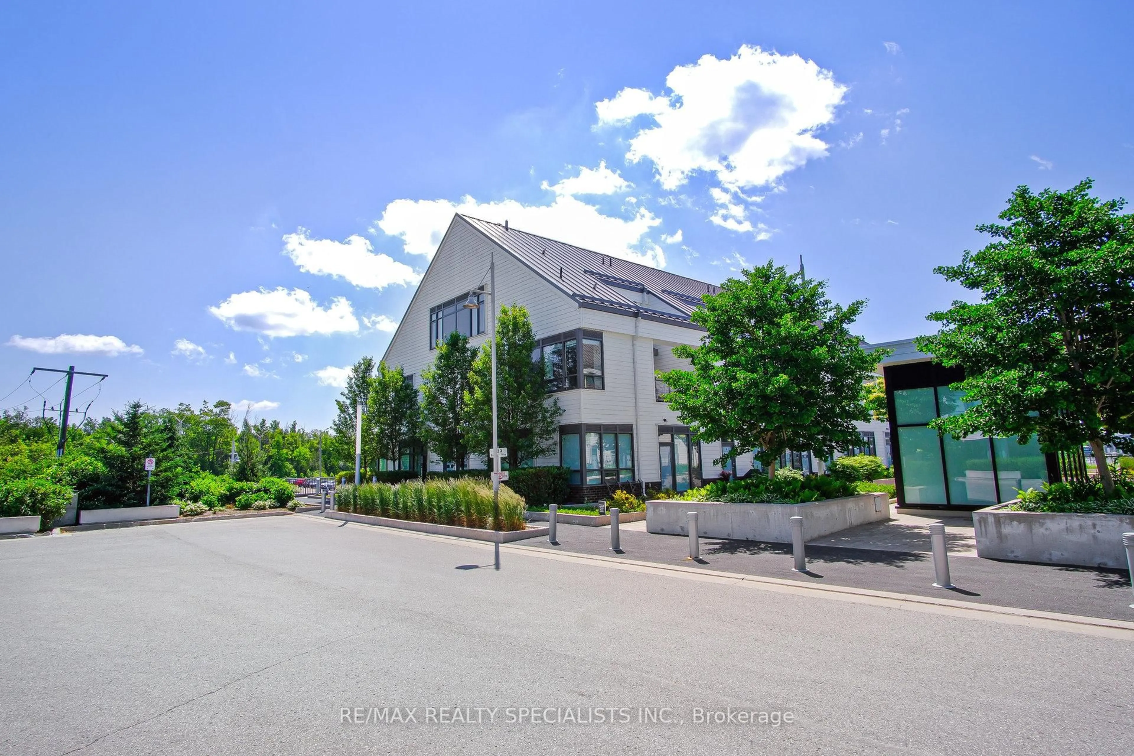 Patio, unknown for 233 Broward Way #10, Innisfil Ontario L9S 0M1