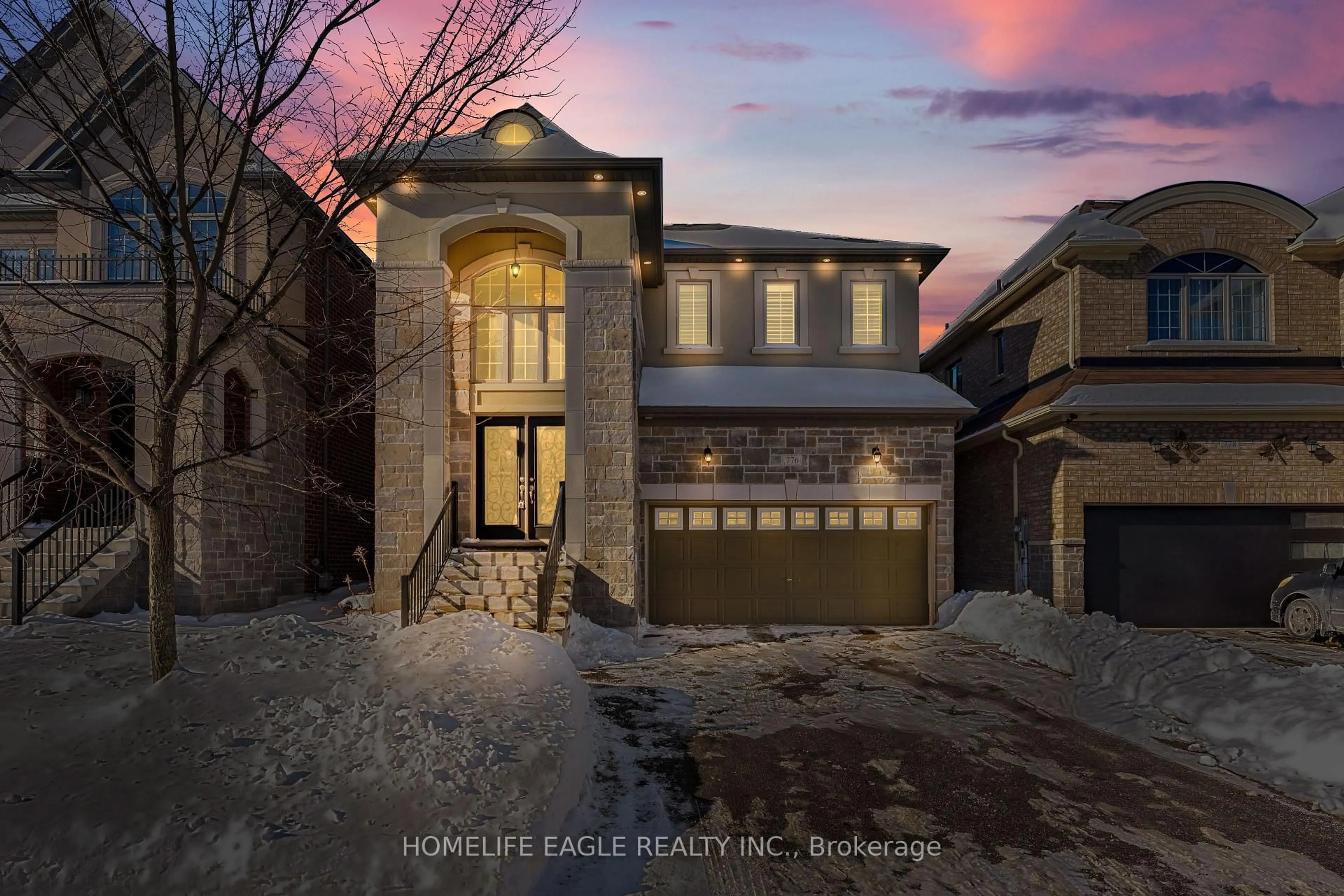 Home with brick exterior material, unknown for 776 Prest Way, Newmarket Ontario L3X 0J6