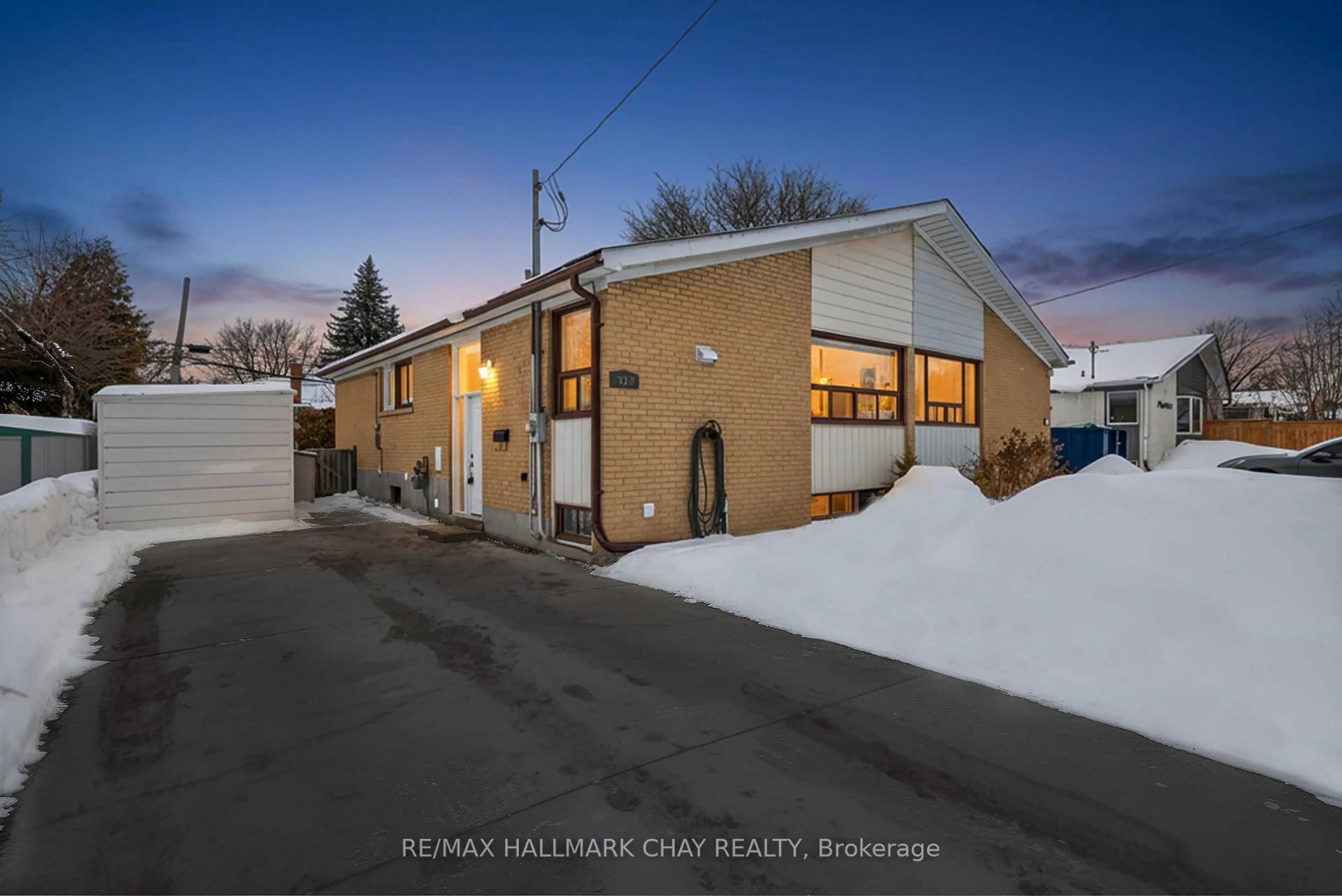 Unknown for 313 Taylor Mills Dr, Richmond Hill Ontario L4C 2T8