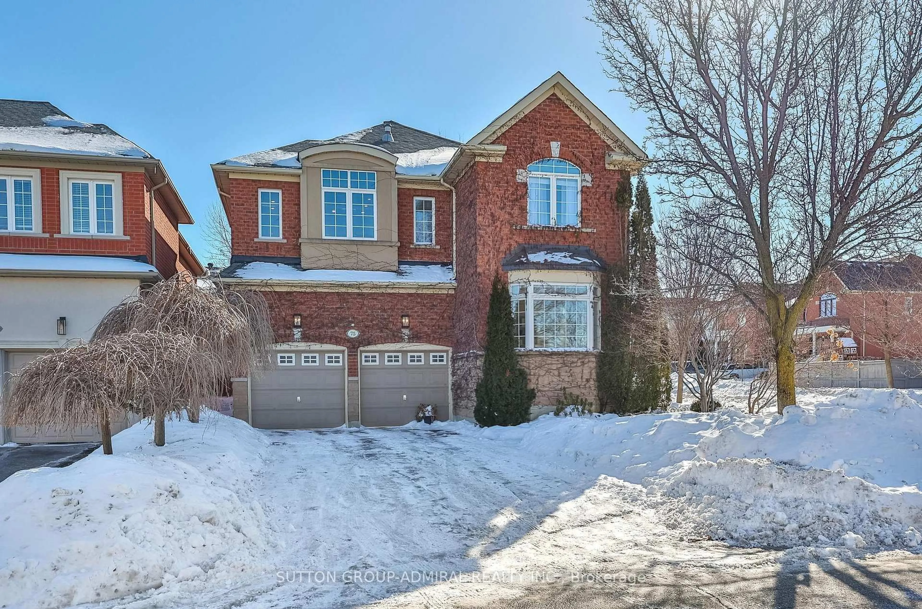 Home with brick exterior material, street for 75 Strauss Rd, Vaughan Ontario L4J 8Z4