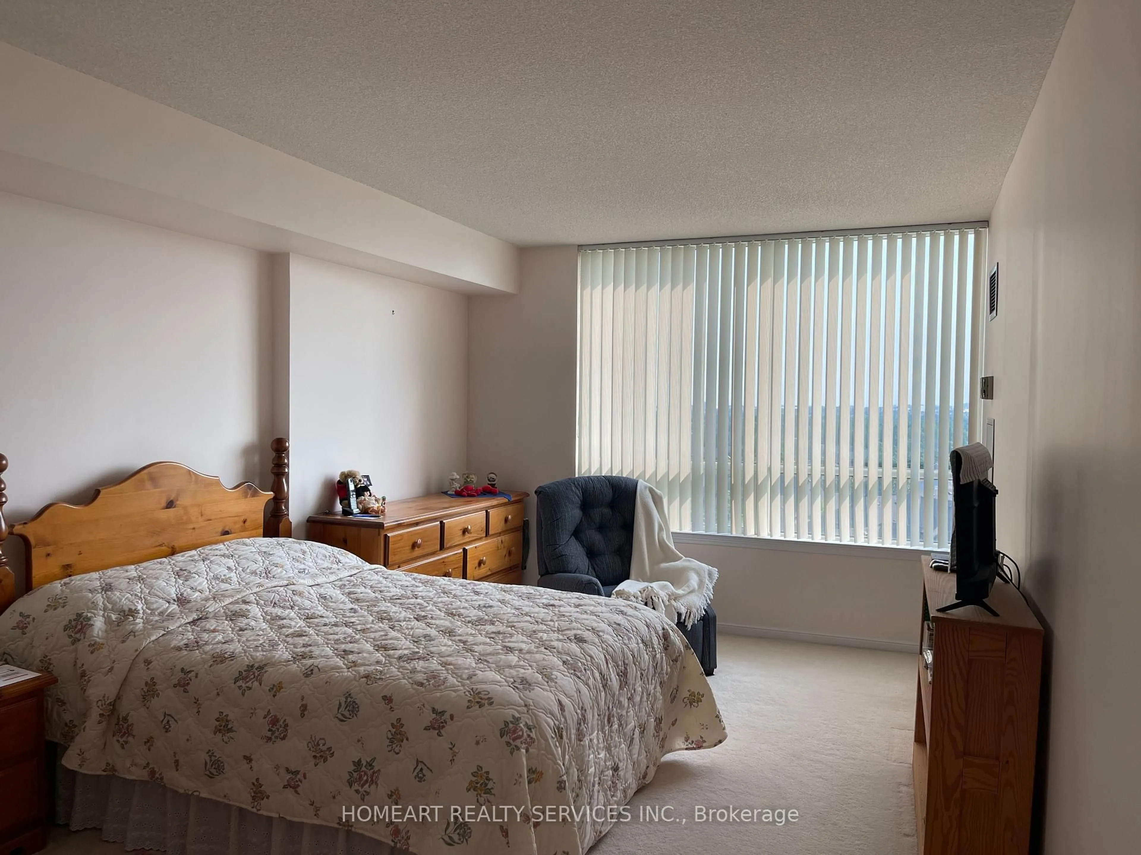 A pic of a room for 110 Promenade Circ #805, Vaughan Ontario L4J 7W8