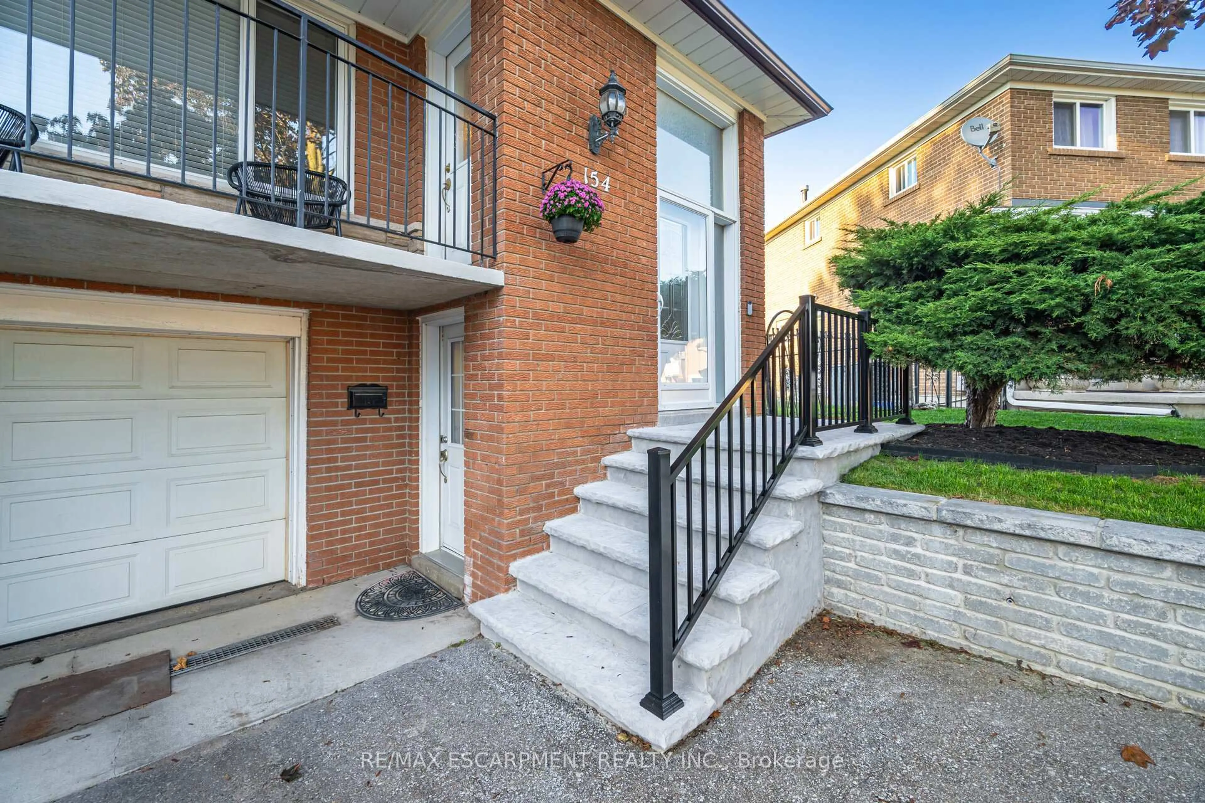 Home with brick exterior material, street for 154 Rainbow Dr, Vaughan Ontario L4L 2K7